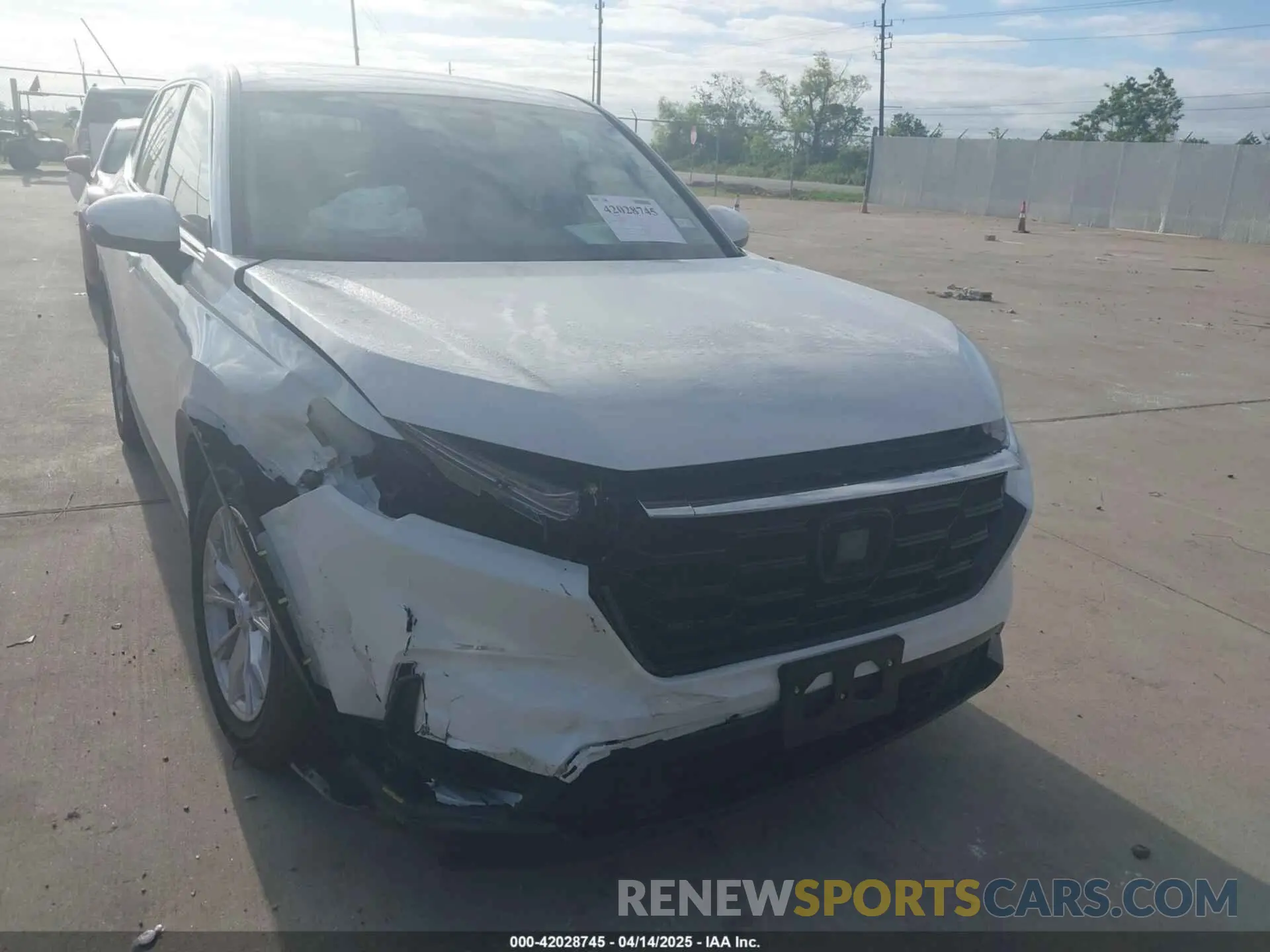 6 Photograph of a damaged car 2HKRS3H70SH301037 HONDA CR-V 2025