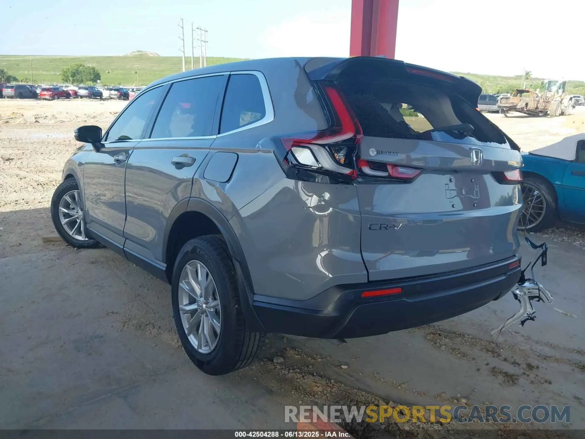 3 Photograph of a damaged car 2HKRS3H71SH331342 HONDA CR-V 2025