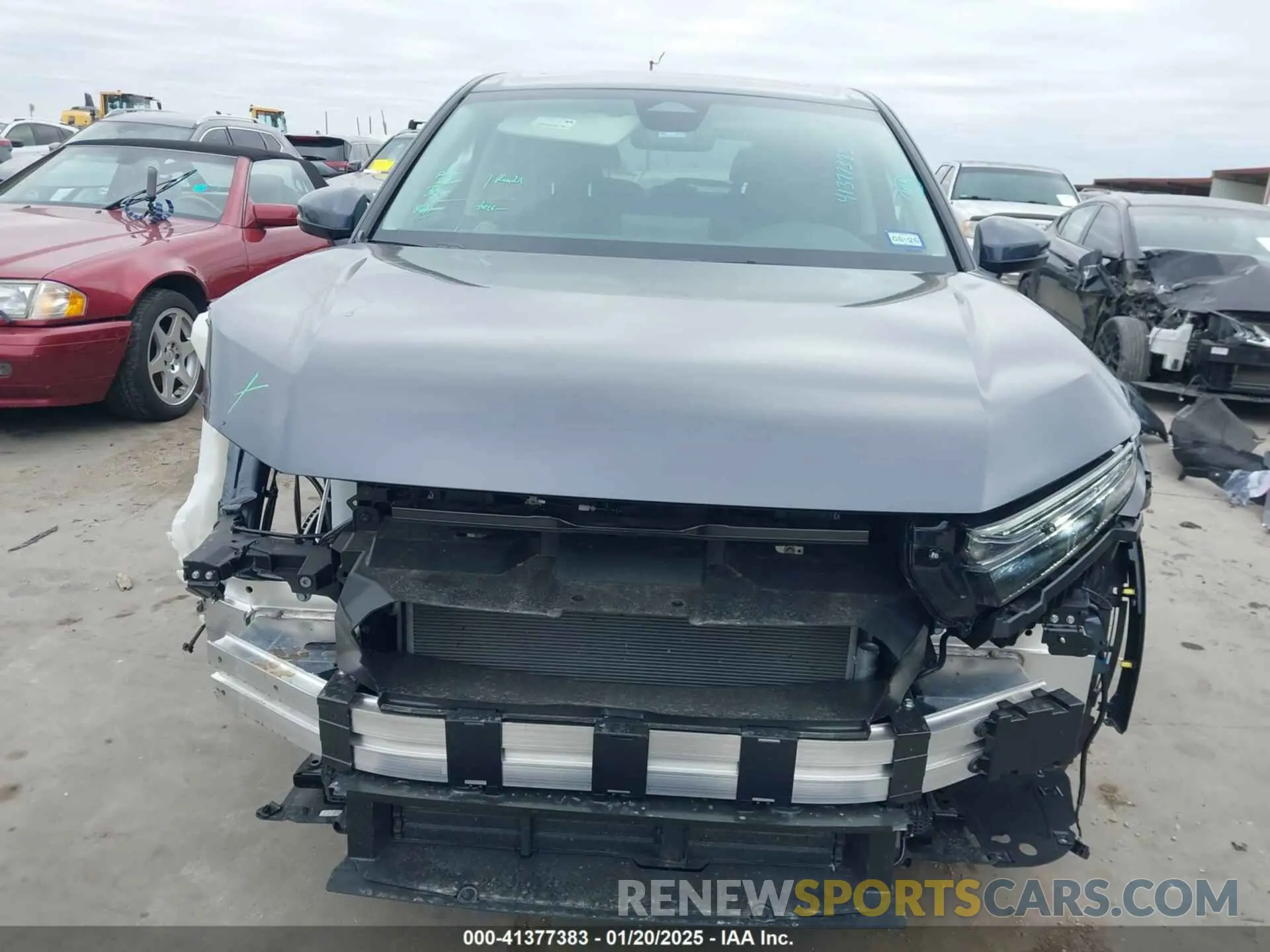 13 Photograph of a damaged car 2HKRS3H72SH306319 HONDA CR-V 2025