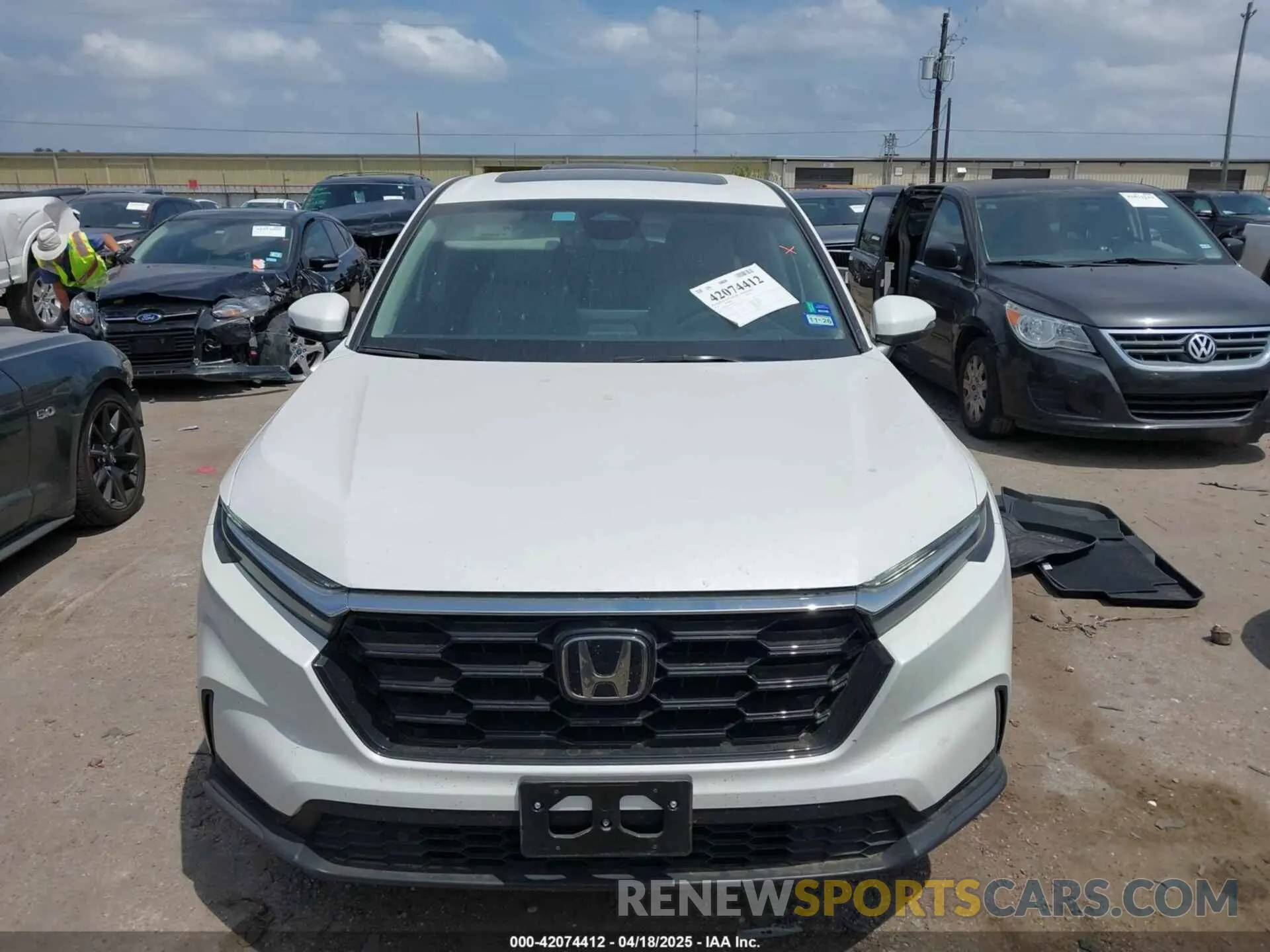 12 Photograph of a damaged car 2HKRS3H72SH319751 HONDA CR-V 2025
