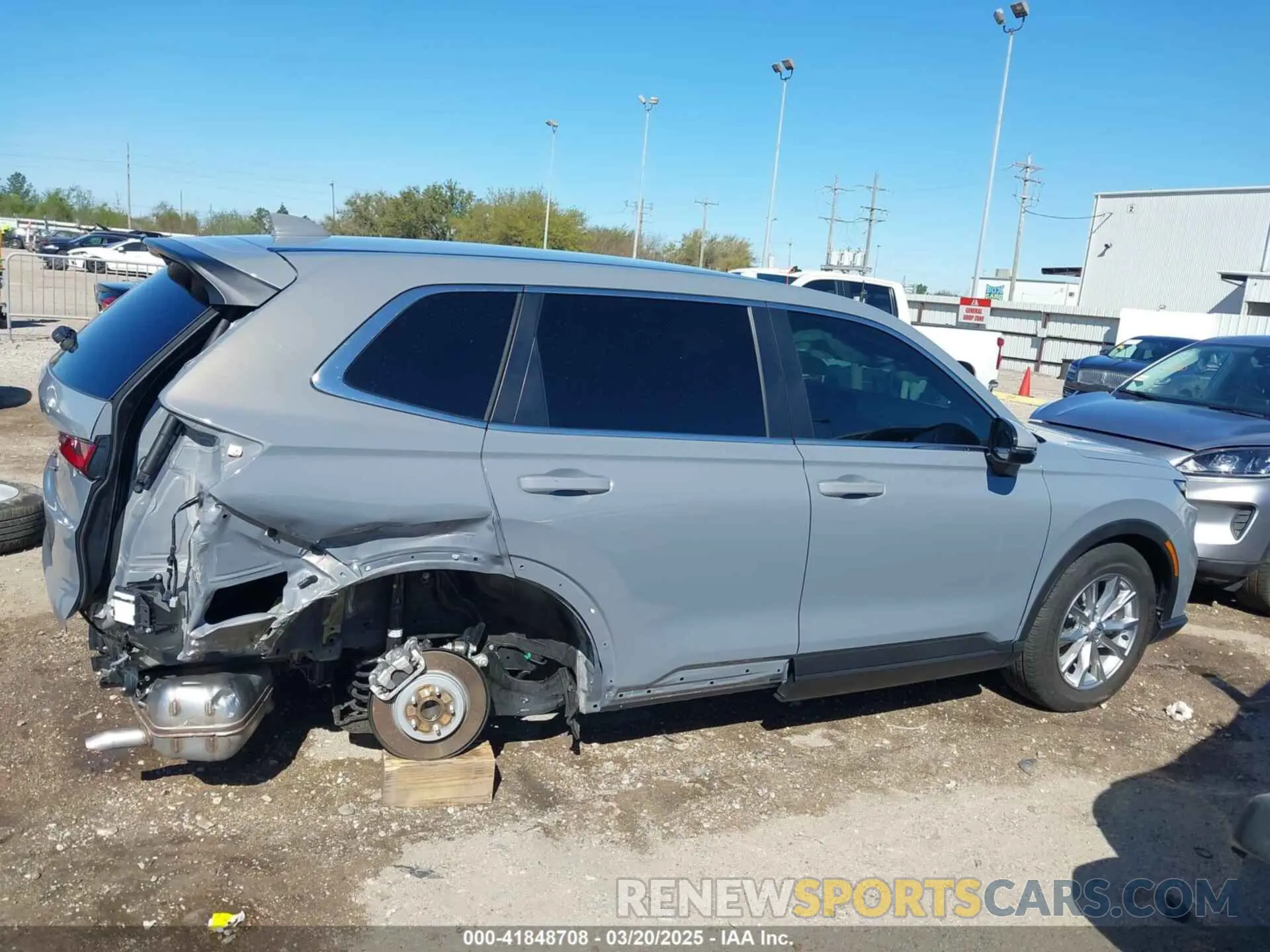 14 Photograph of a damaged car 2HKRS3H74SH322960 HONDA CR-V 2025