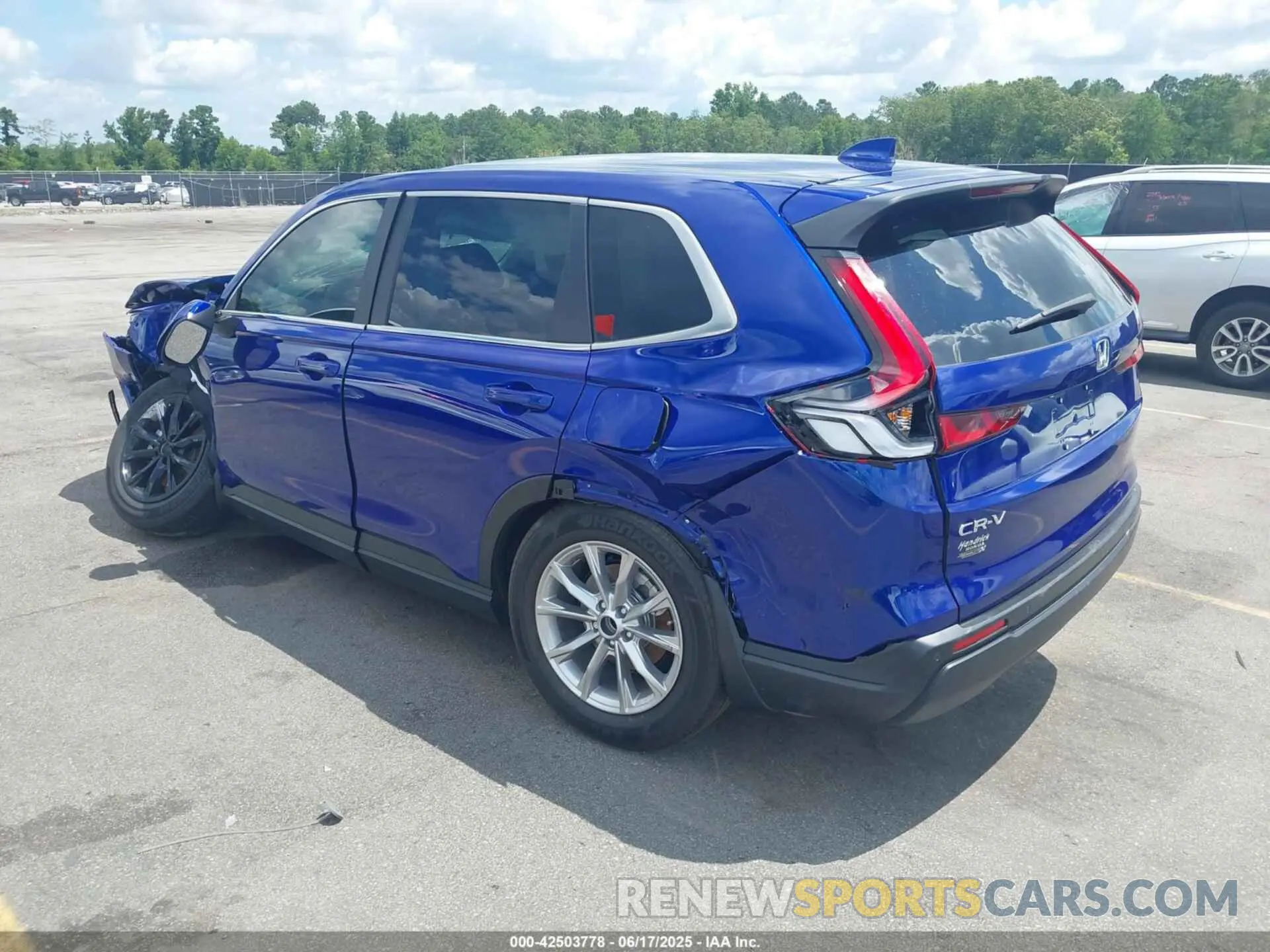 3 Photograph of a damaged car 2HKRS3H77SH306056 HONDA CR-V 2025