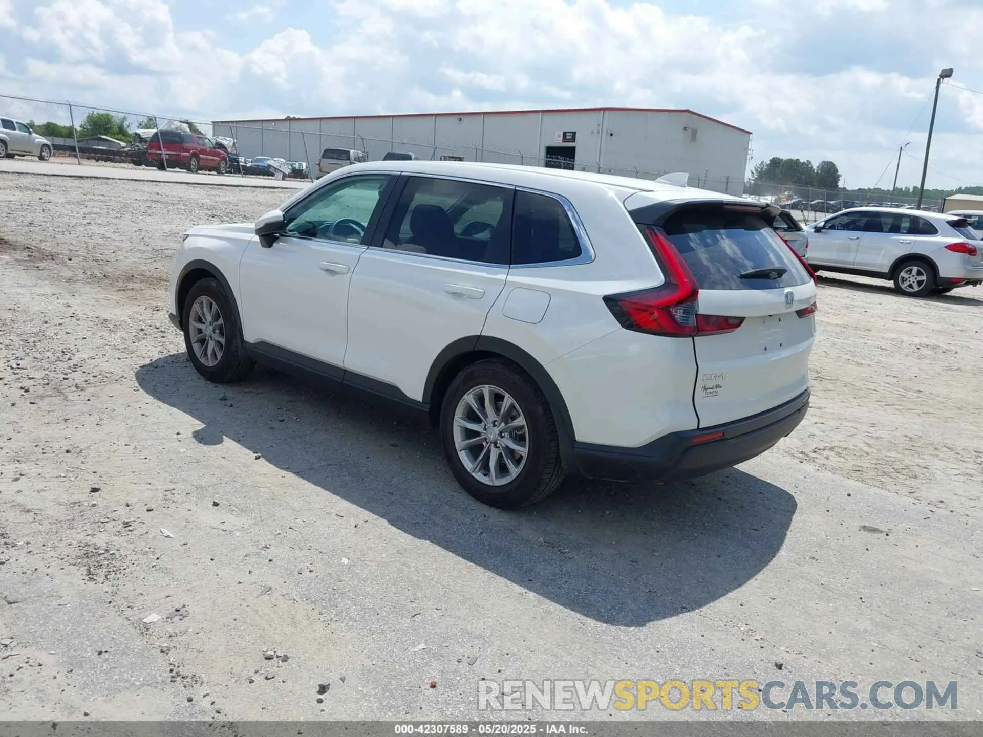 3 Photograph of a damaged car 2HKRS3H77SH311368 HONDA CR-V 2025