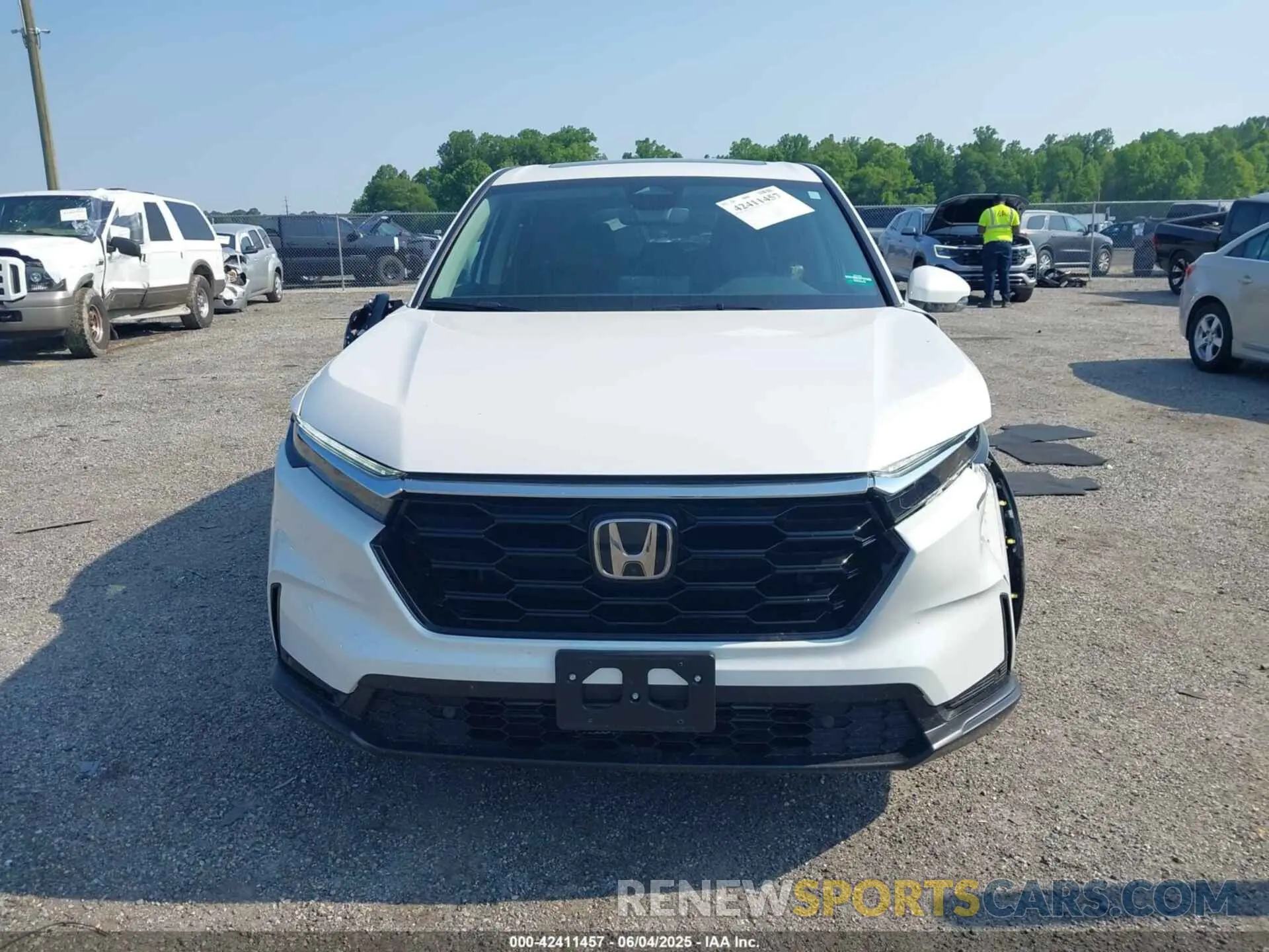 12 Photograph of a damaged car 2HKRS3H78SH317714 HONDA CR-V 2025