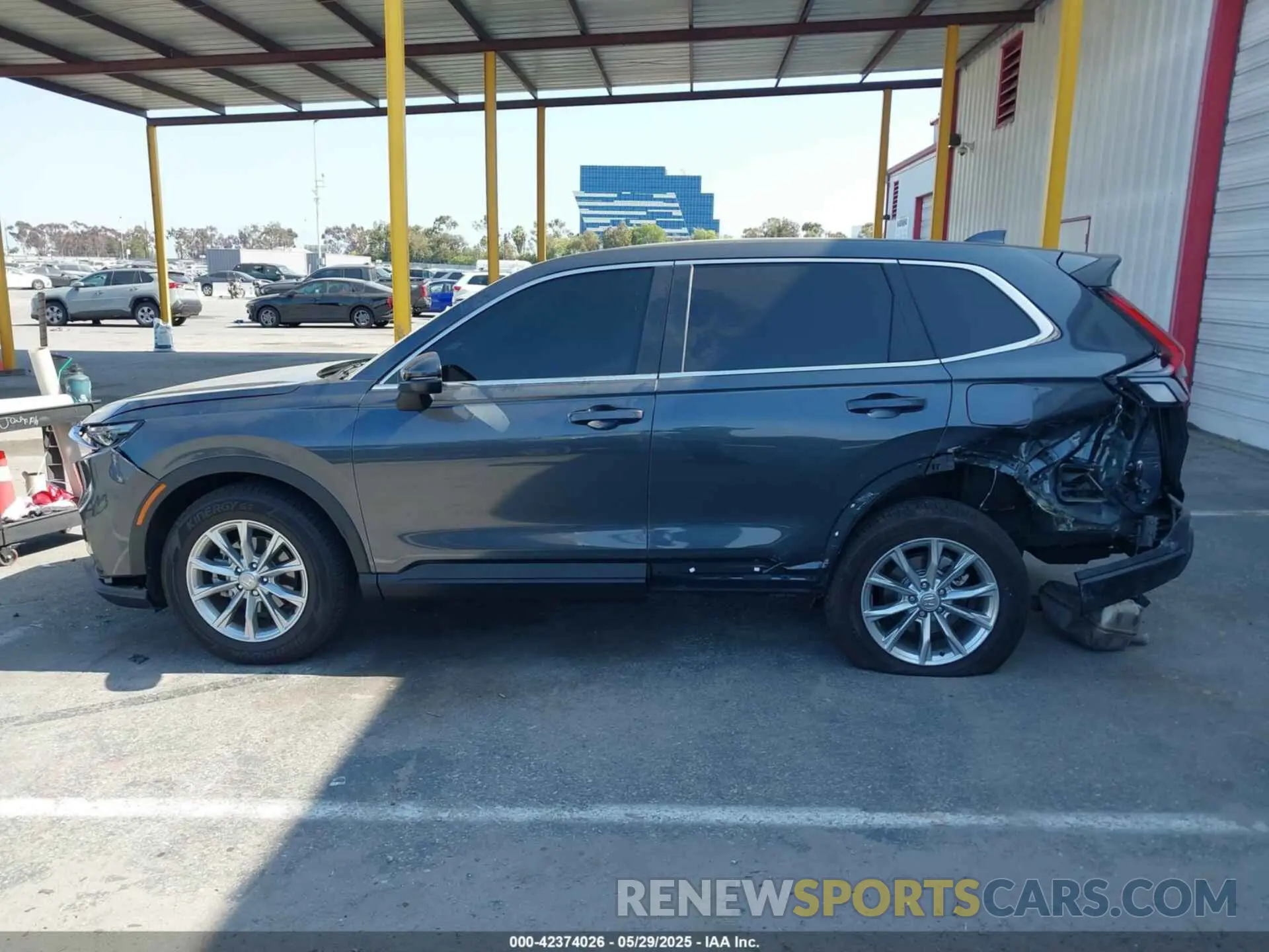 15 Photograph of a damaged car 2HKRS3H79SH315535 HONDA CR-V 2025