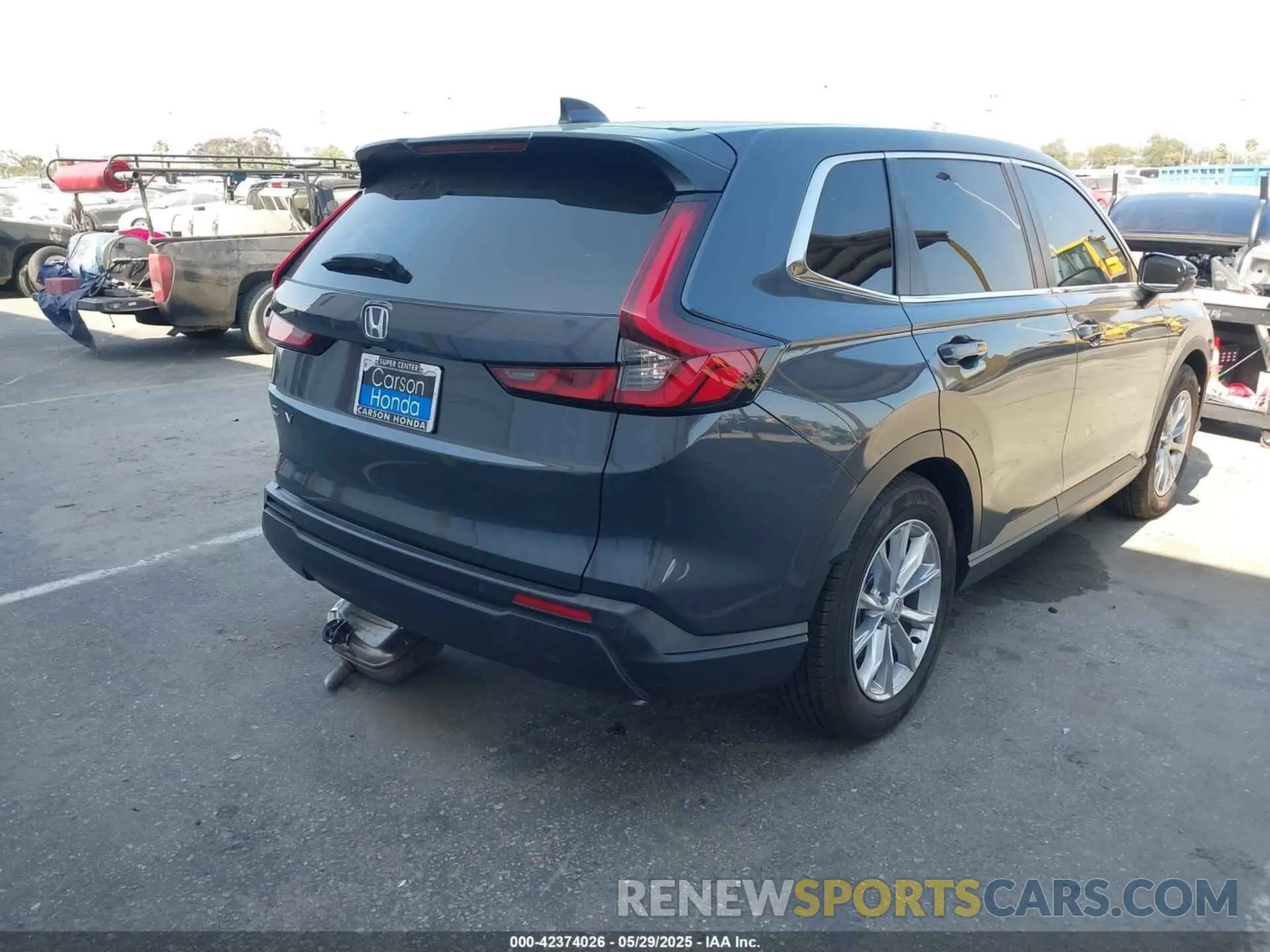 4 Photograph of a damaged car 2HKRS3H79SH315535 HONDA CR-V 2025