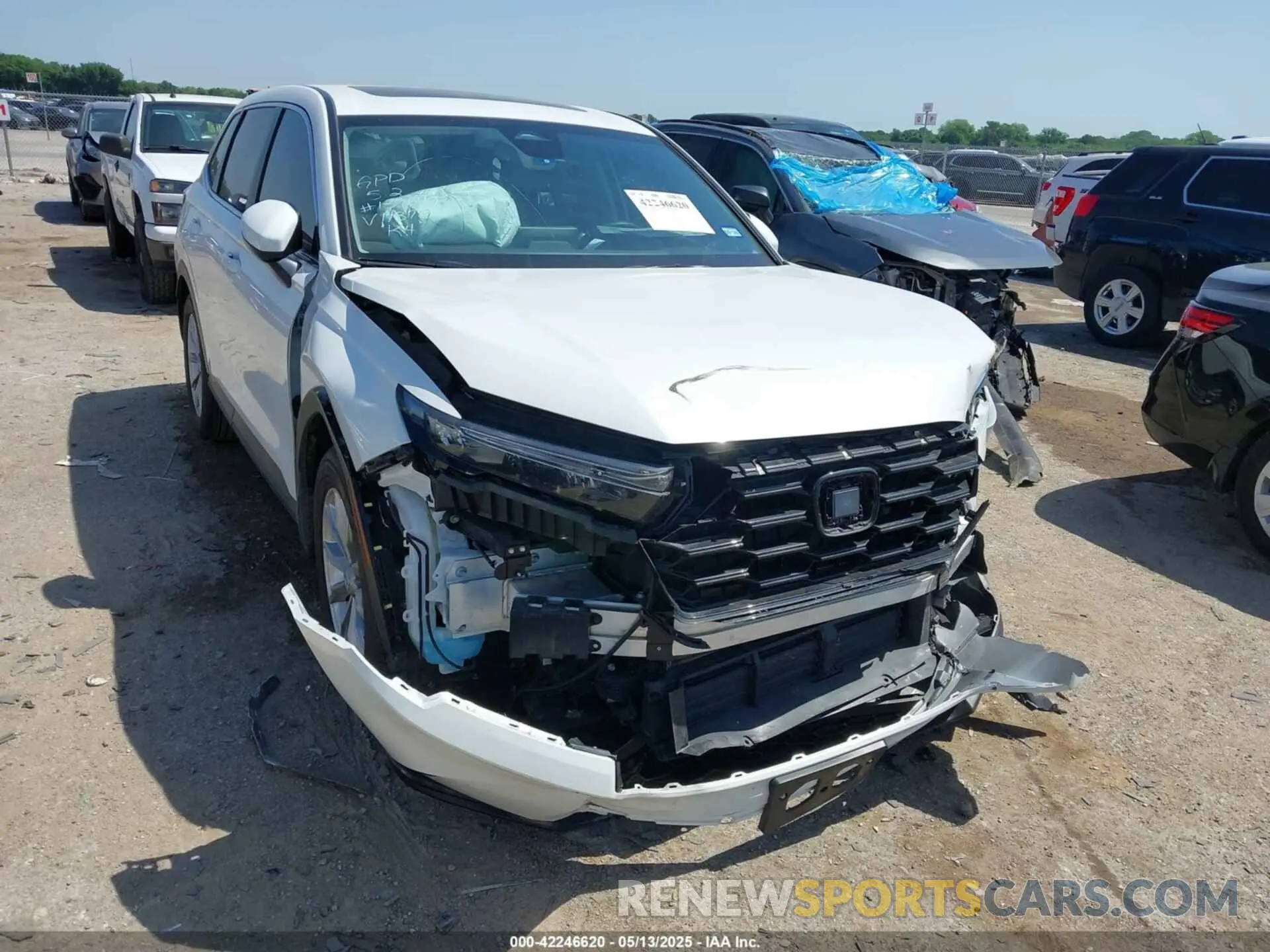 1 Photograph of a damaged car 2HKRS3H7XSH311378 HONDA CR-V 2025