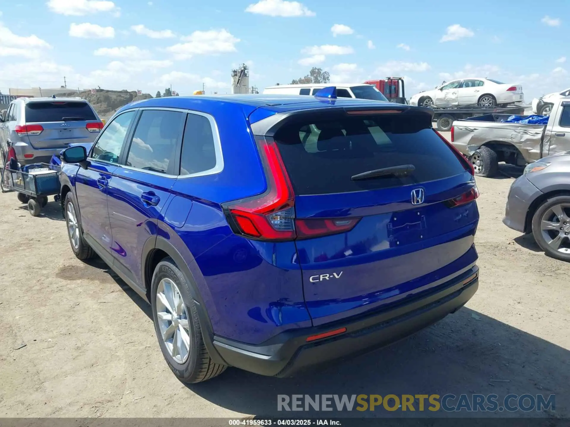 3 Photograph of a damaged car 2HKRS3H7XSH319559 HONDA CR-V 2025