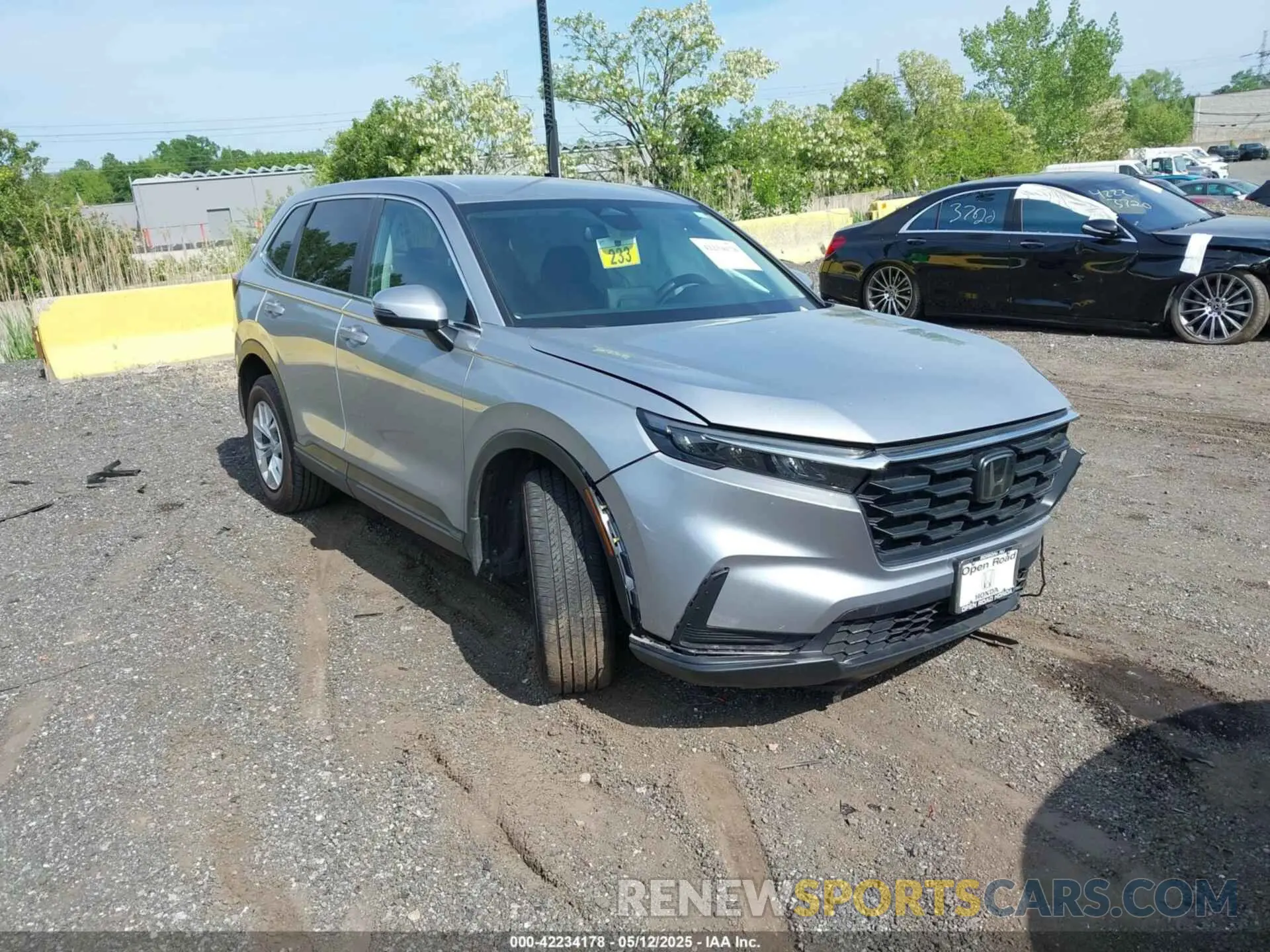 1 Photograph of a damaged car 2HKRS4H20SH457136 HONDA CR-V 2025