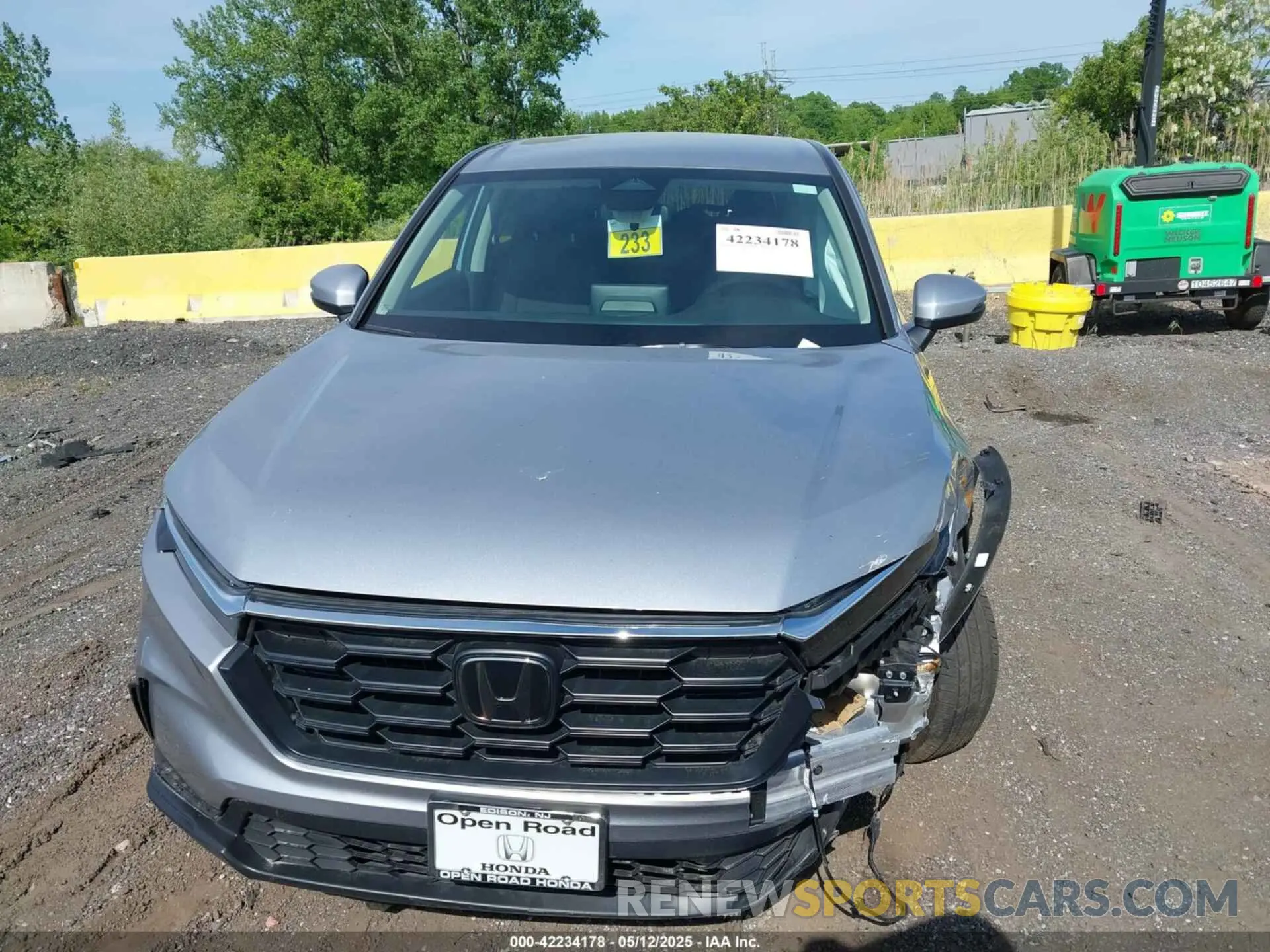 12 Photograph of a damaged car 2HKRS4H20SH457136 HONDA CR-V 2025