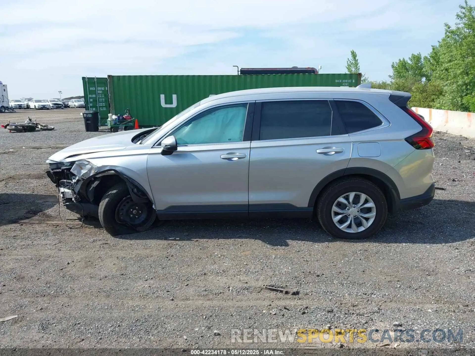 14 Photograph of a damaged car 2HKRS4H20SH457136 HONDA CR-V 2025