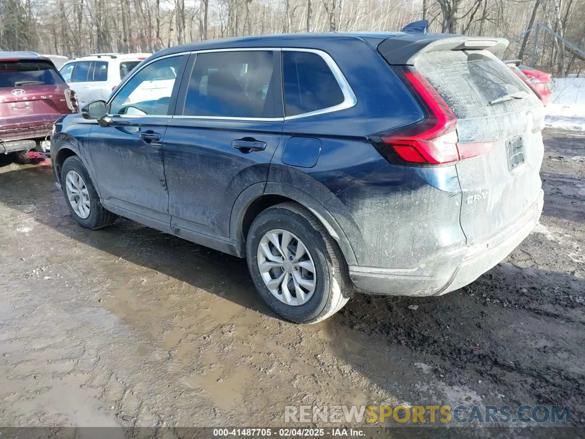 3 Photograph of a damaged car 2HKRS4H24SH410952 HONDA CR-V 2025