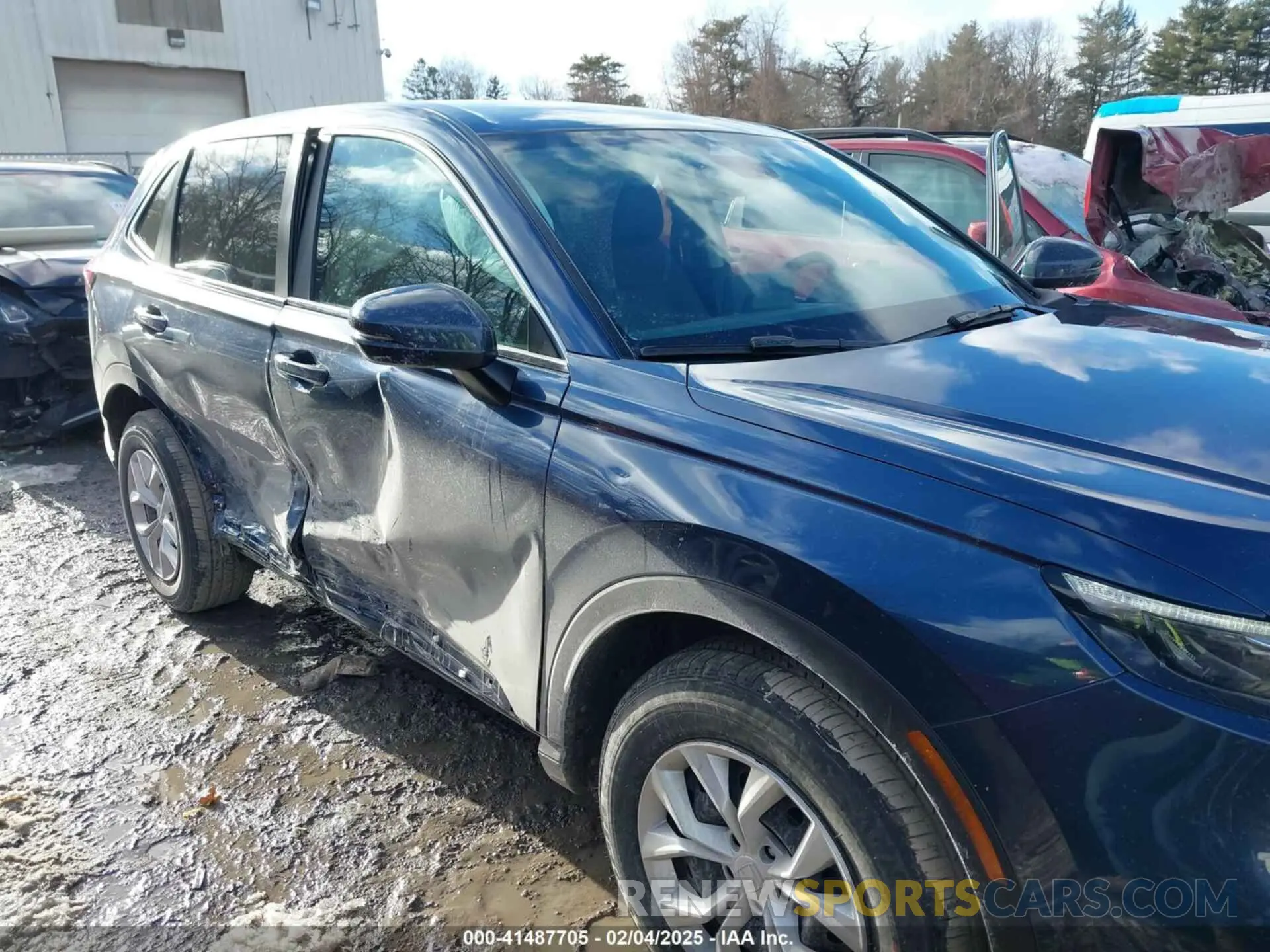 6 Photograph of a damaged car 2HKRS4H24SH410952 HONDA CR-V 2025