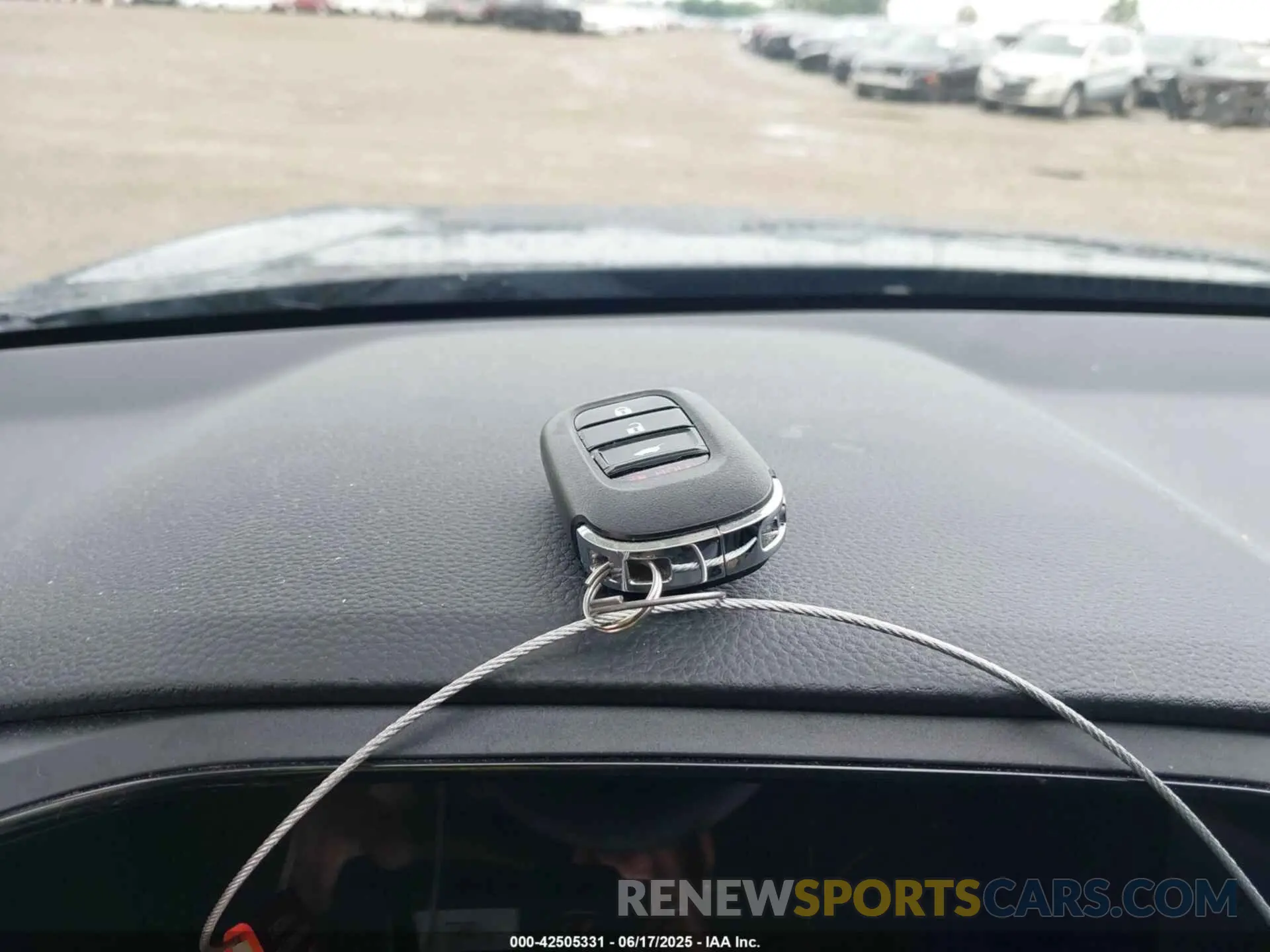 11 Photograph of a damaged car 2HKRS4H2XSH453336 HONDA CR-V 2025