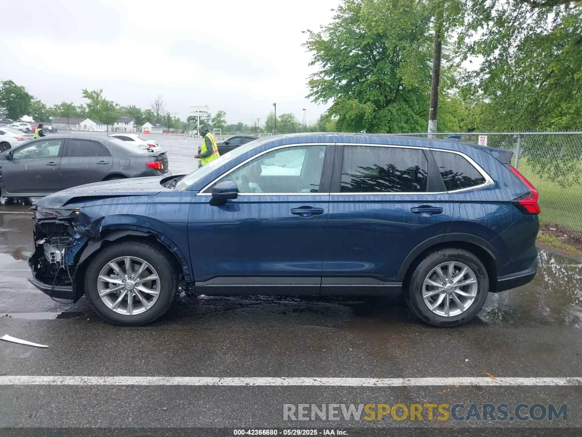 14 Photograph of a damaged car 2HKRS4H44SH489878 HONDA CR-V 2025