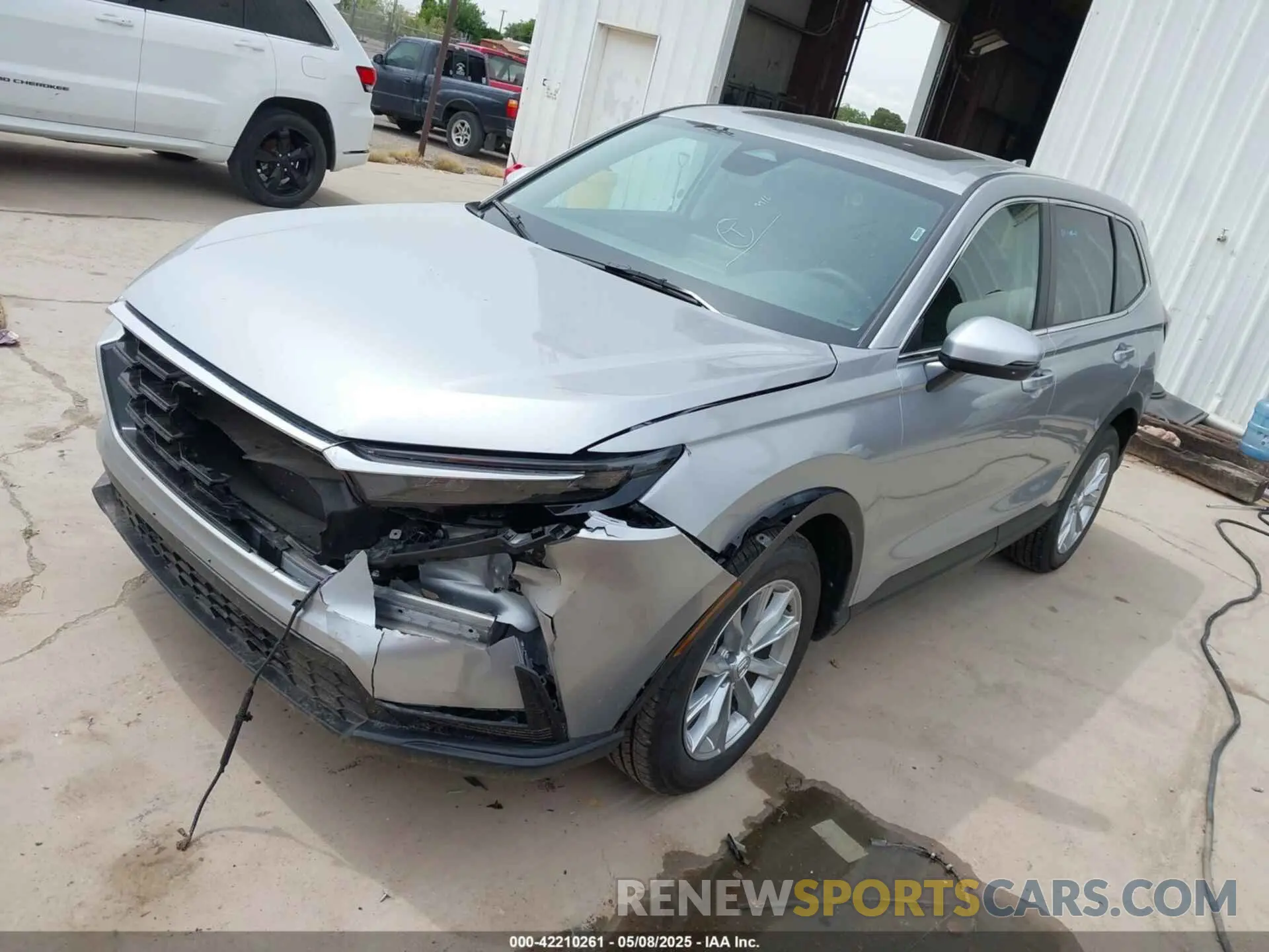 2 Photograph of a damaged car 2HKRS4H46SH453187 HONDA CR-V 2025