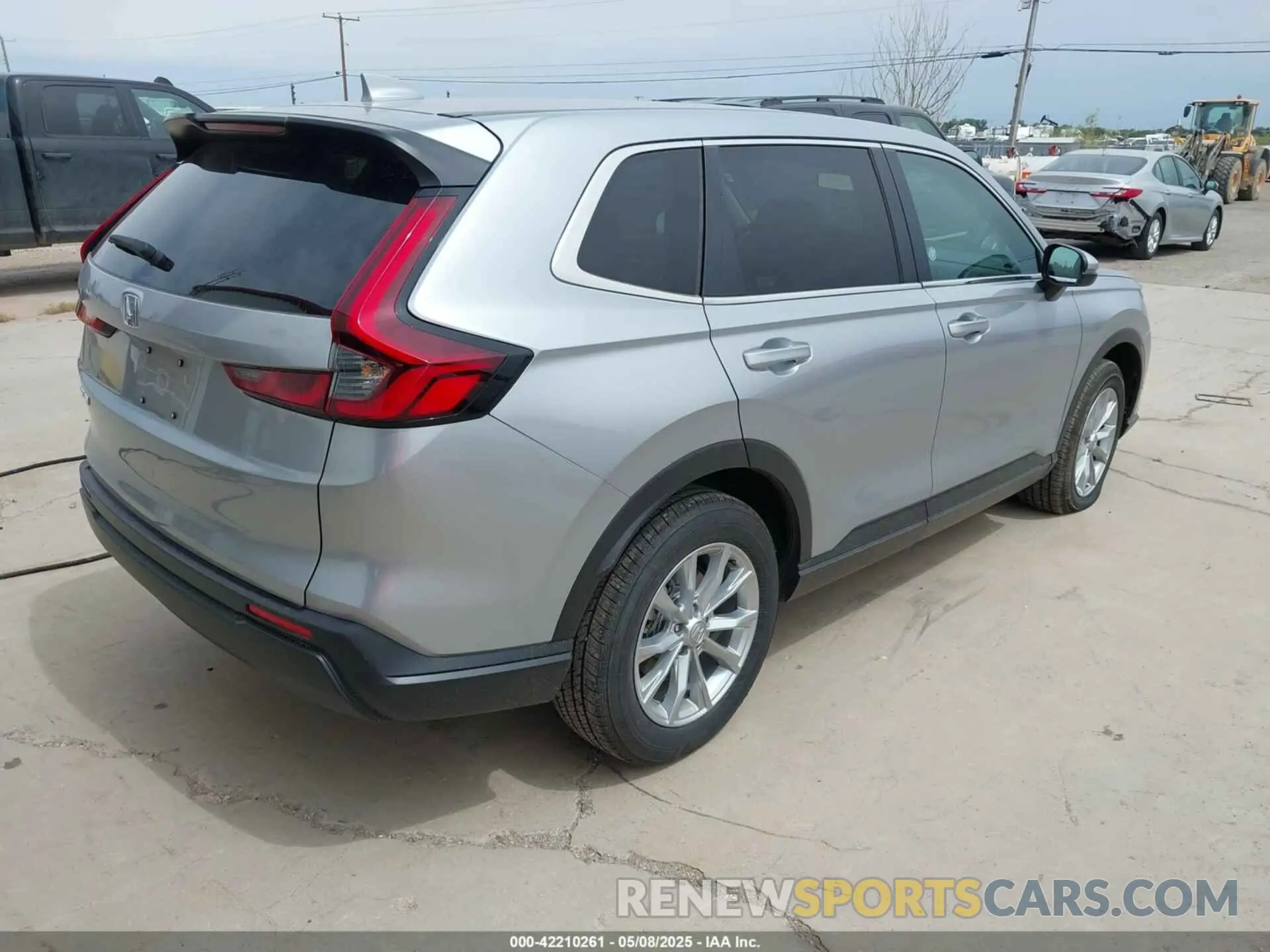 4 Photograph of a damaged car 2HKRS4H46SH453187 HONDA CR-V 2025
