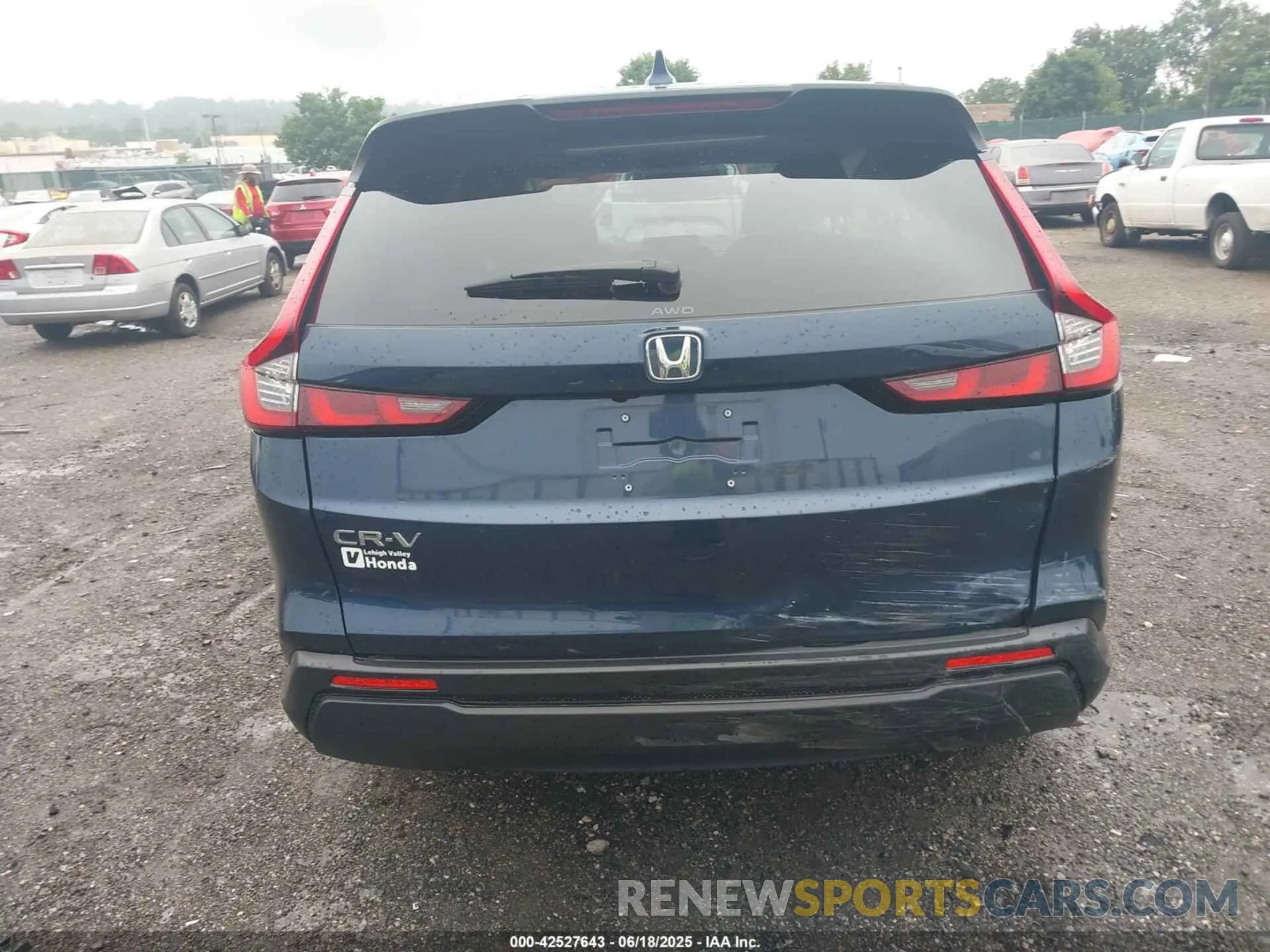 16 Photograph of a damaged car 2HKRS4H47SH435345 HONDA CR-V 2025