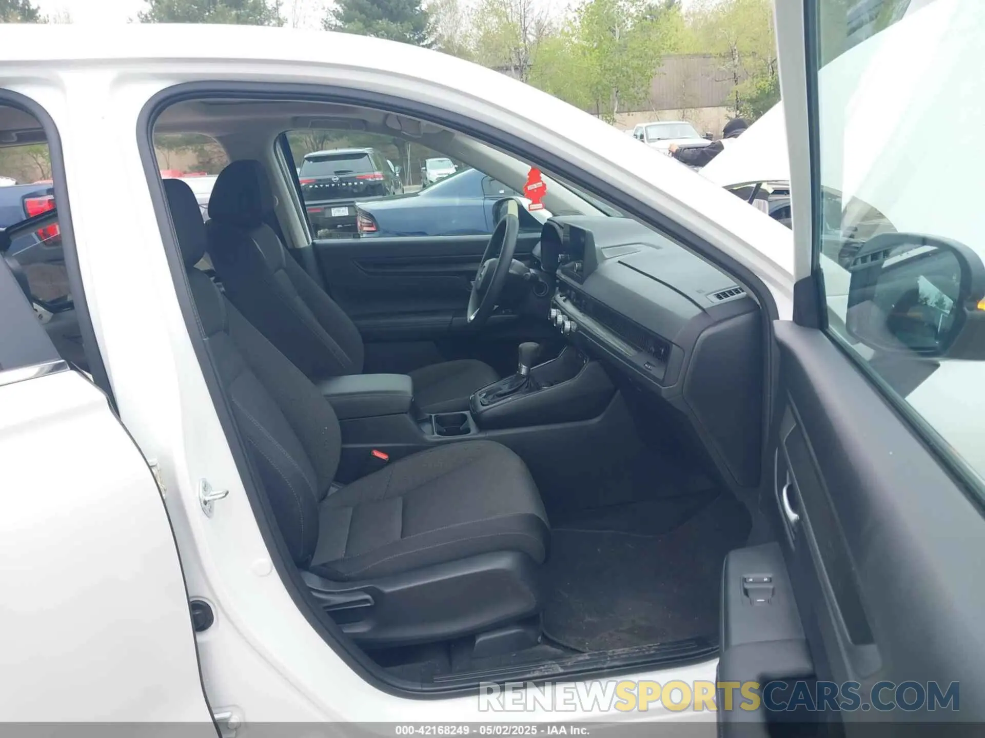 5 Photograph of a damaged car 2HKRS4H48SH461453 HONDA CR-V 2025