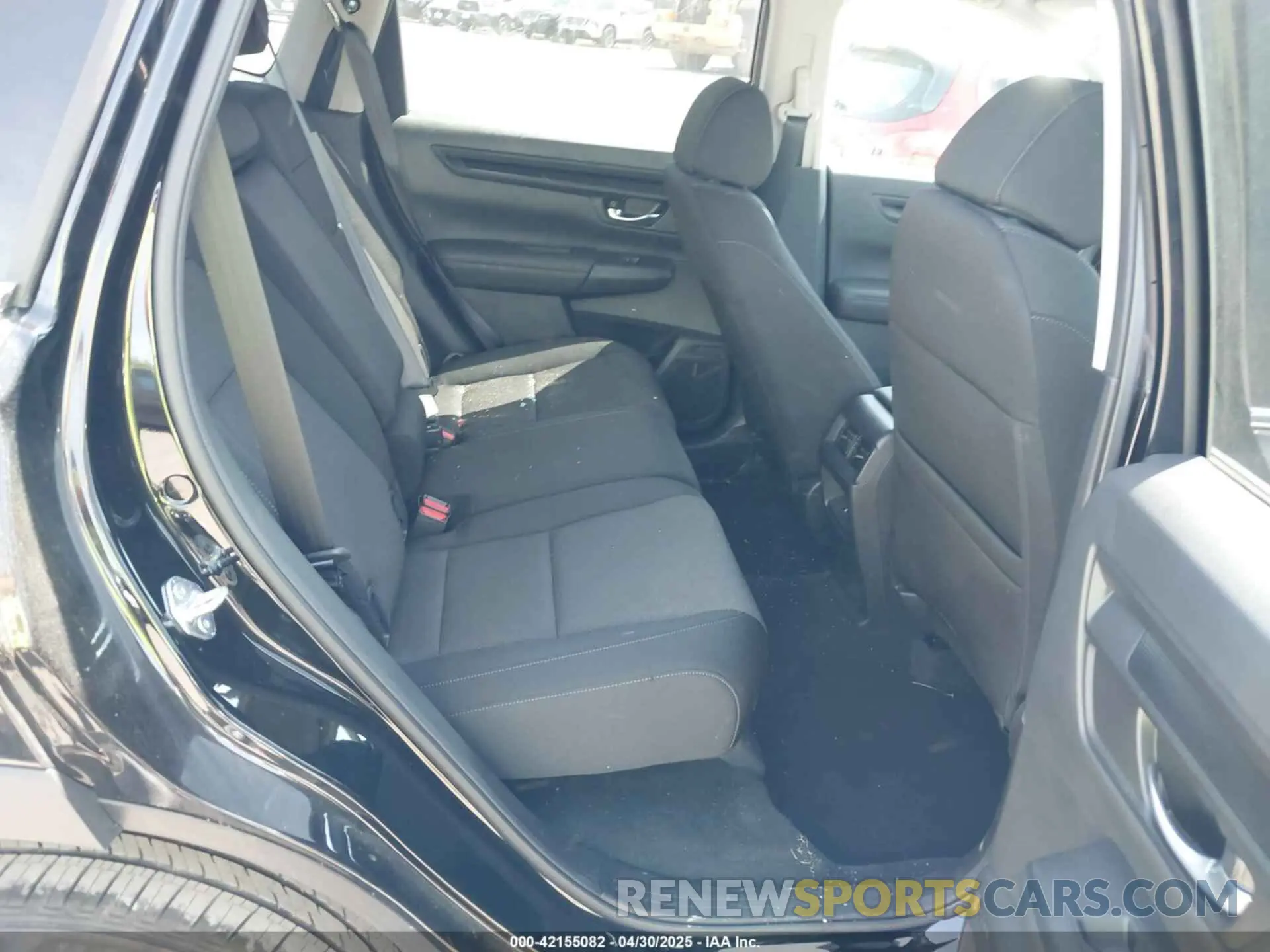 8 Photograph of a damaged car 2HKRS4H4XSH417969 HONDA CR-V 2025