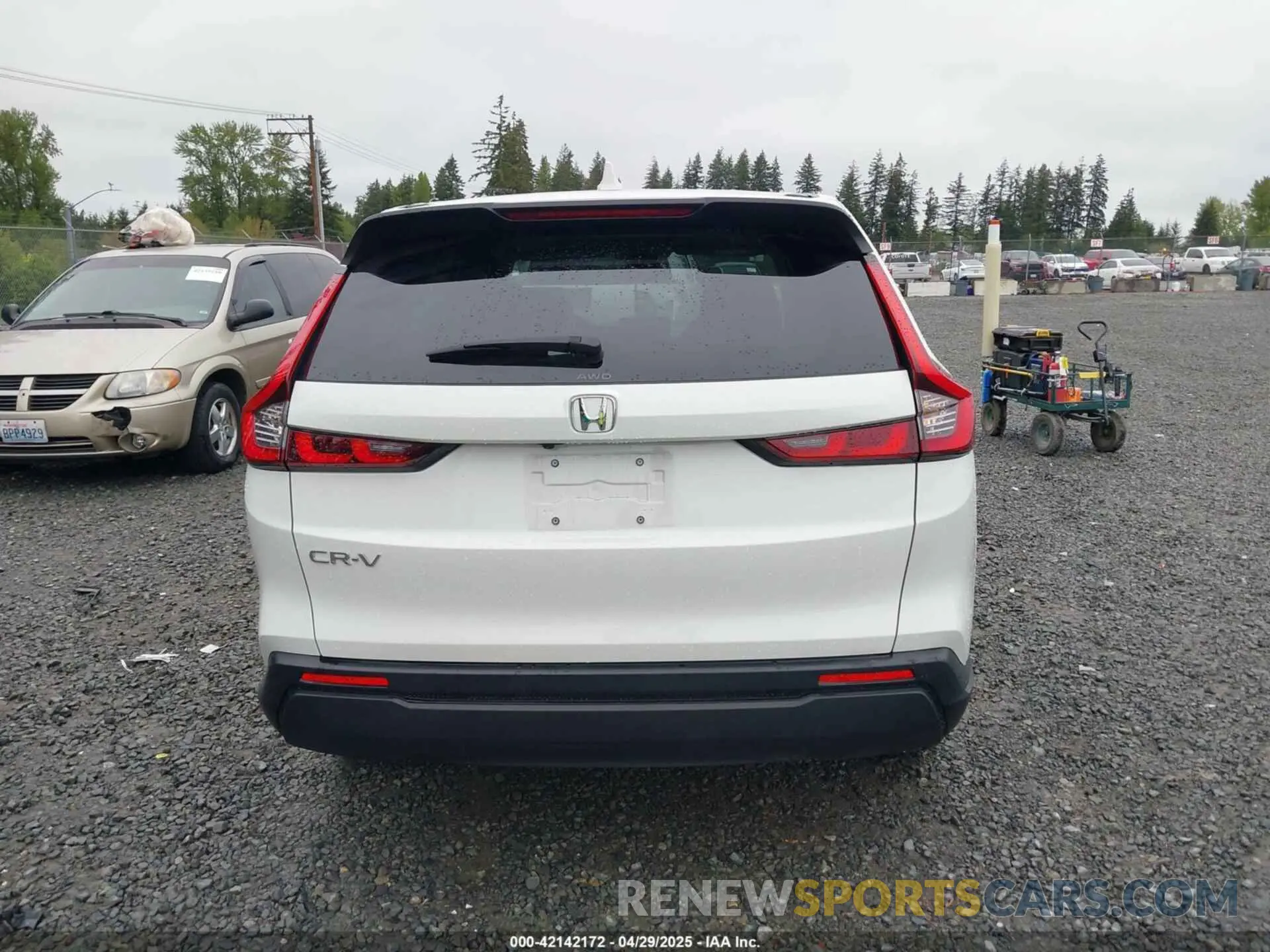 16 Photograph of a damaged car 2HKRS4H4XSH437266 HONDA CR-V 2025