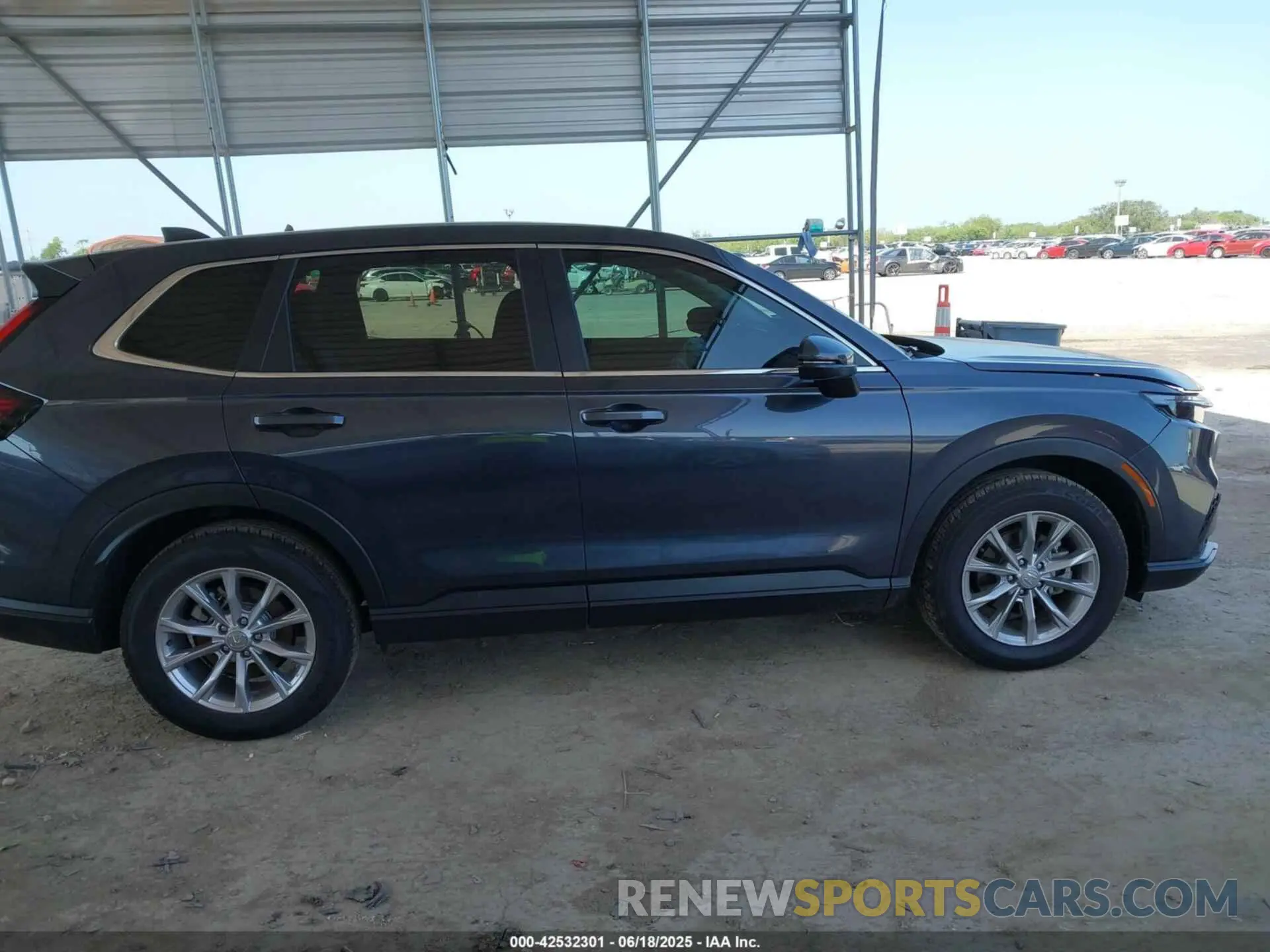 13 Photograph of a damaged car 2HKRS4H71SH415649 HONDA CR-V 2025