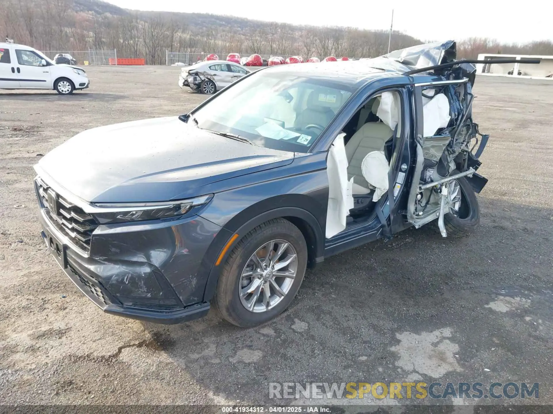 2 Photograph of a damaged car 2HKRS4H73SH412901 HONDA CR-V 2025