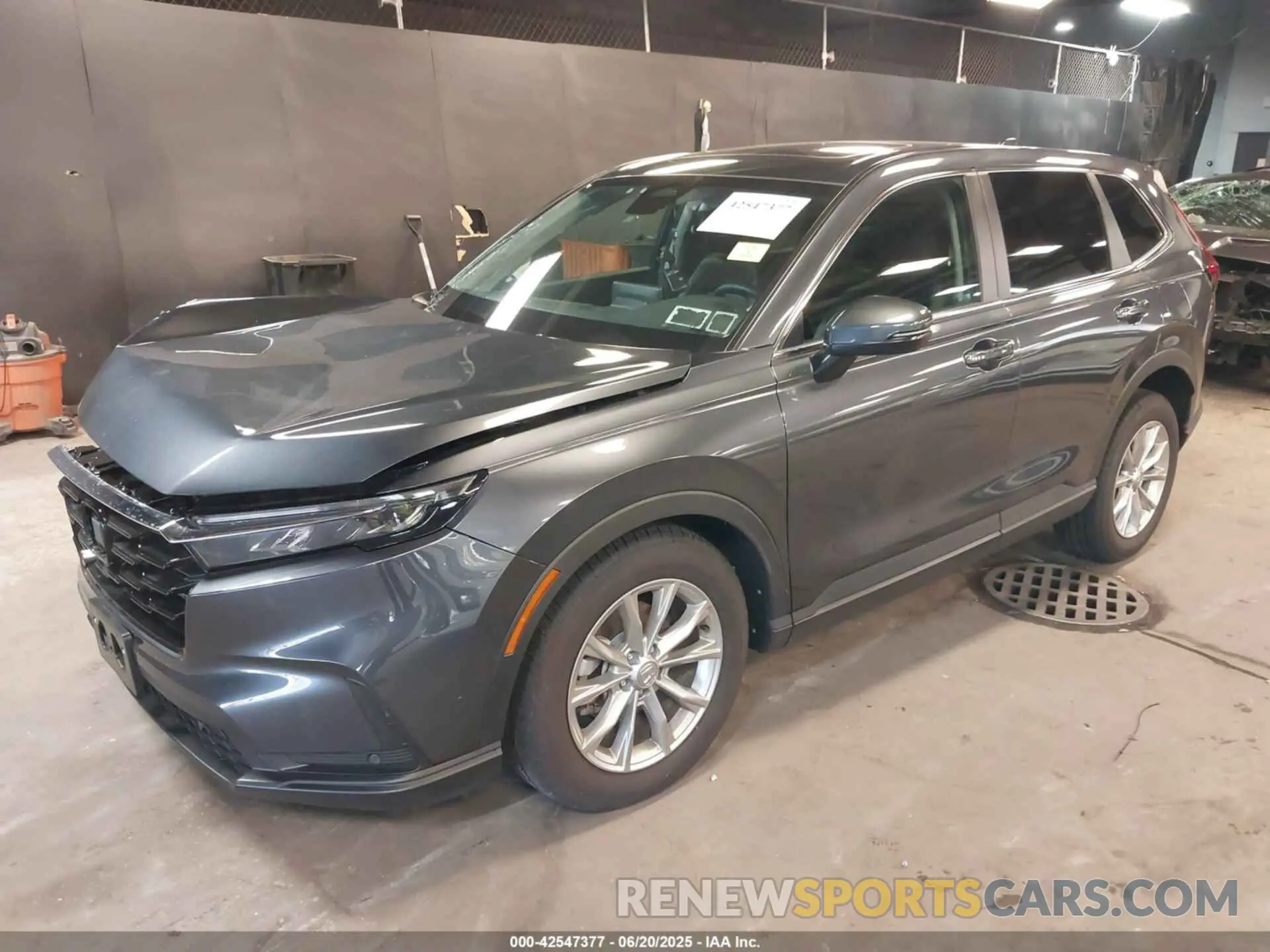 2 Photograph of a damaged car 2HKRS4H73SH453142 HONDA CR-V 2025