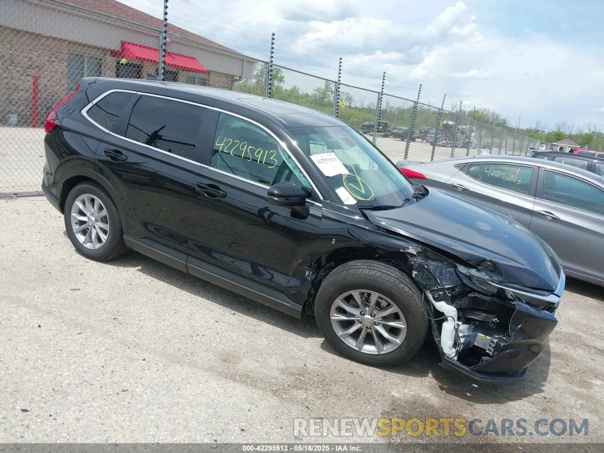 1 Photograph of a damaged car 2HKRS4H74SH449410 HONDA CR-V 2025
