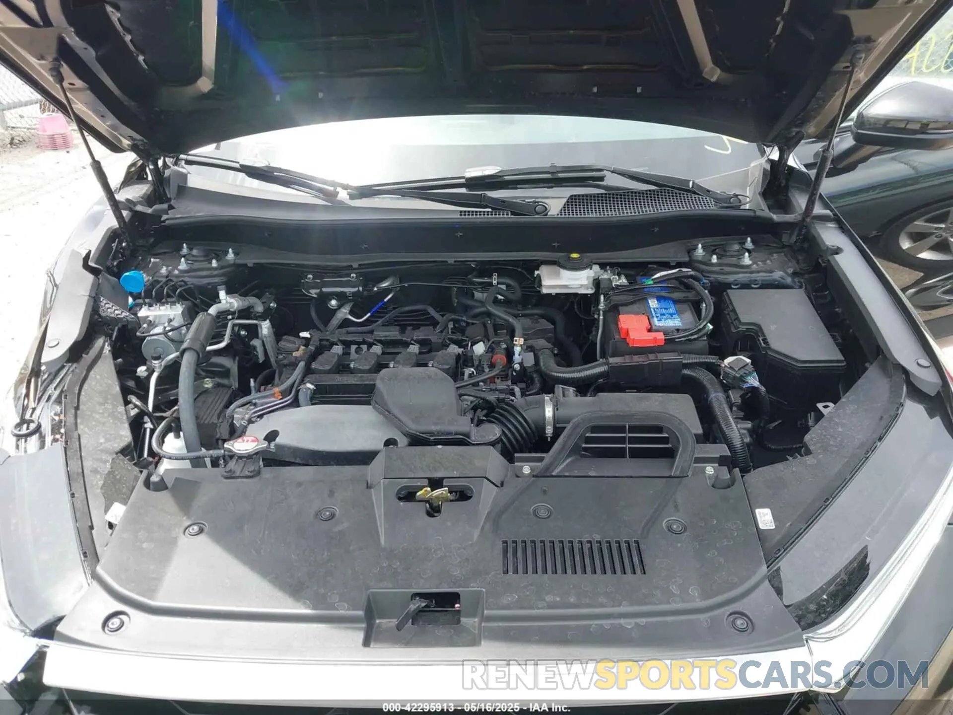 10 Photograph of a damaged car 2HKRS4H74SH449410 HONDA CR-V 2025