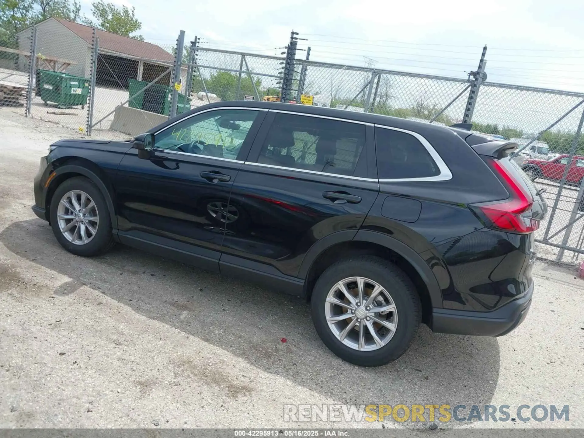 3 Photograph of a damaged car 2HKRS4H74SH449410 HONDA CR-V 2025