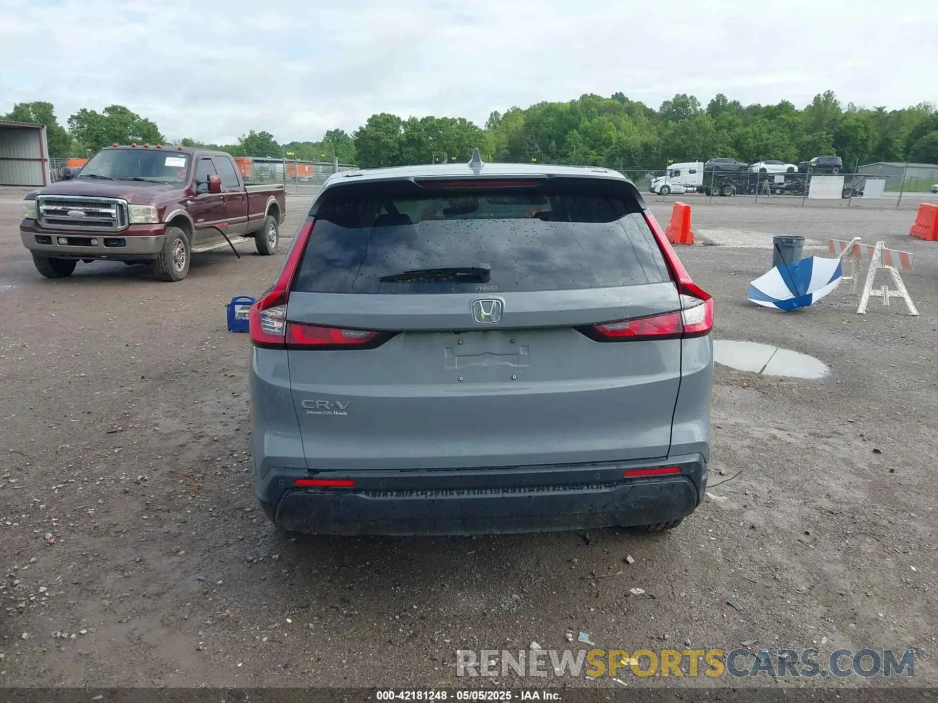 15 Photograph of a damaged car 2HKRS4H75SH442904 HONDA CR-V 2025
