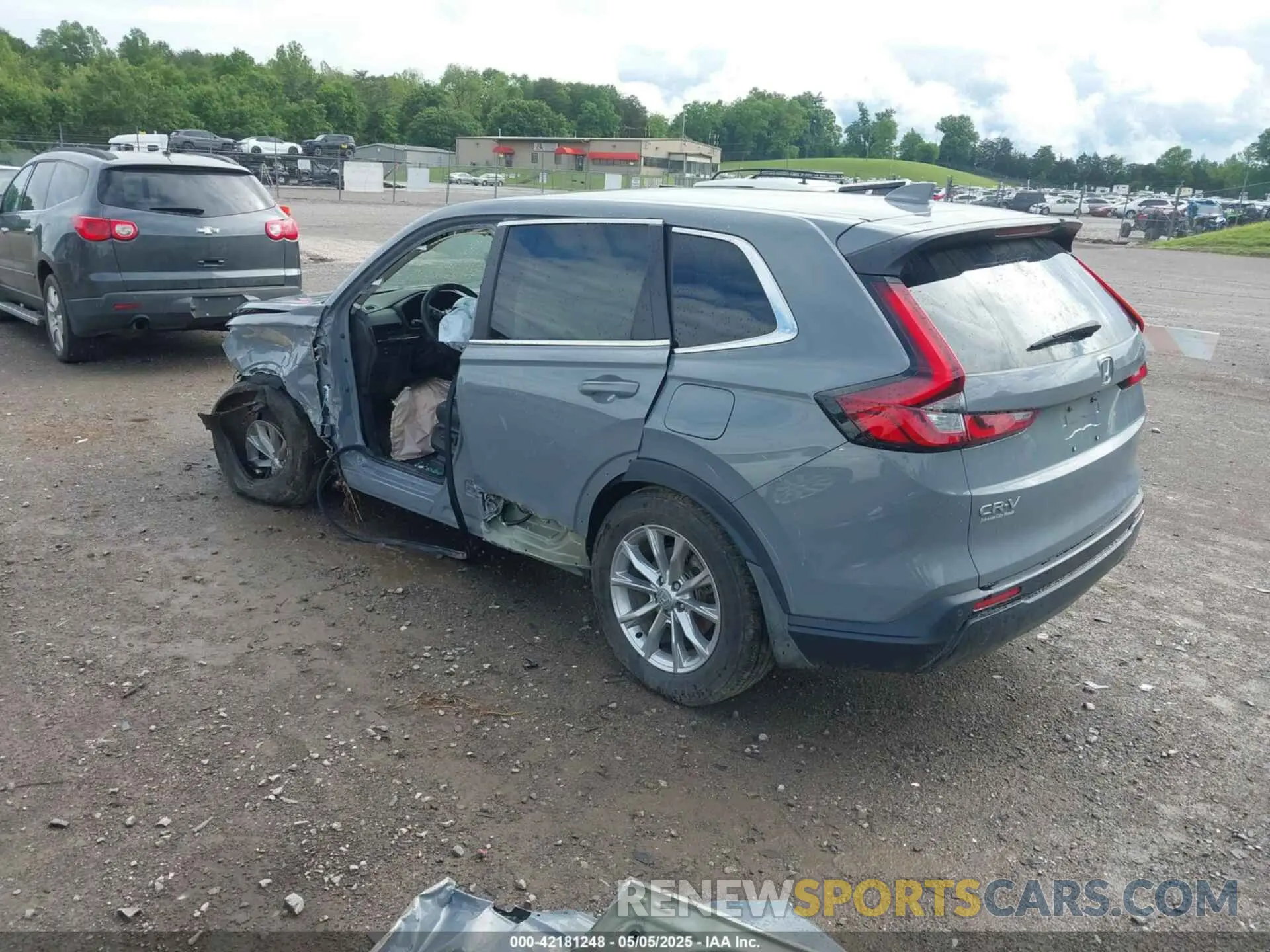 3 Photograph of a damaged car 2HKRS4H75SH442904 HONDA CR-V 2025
