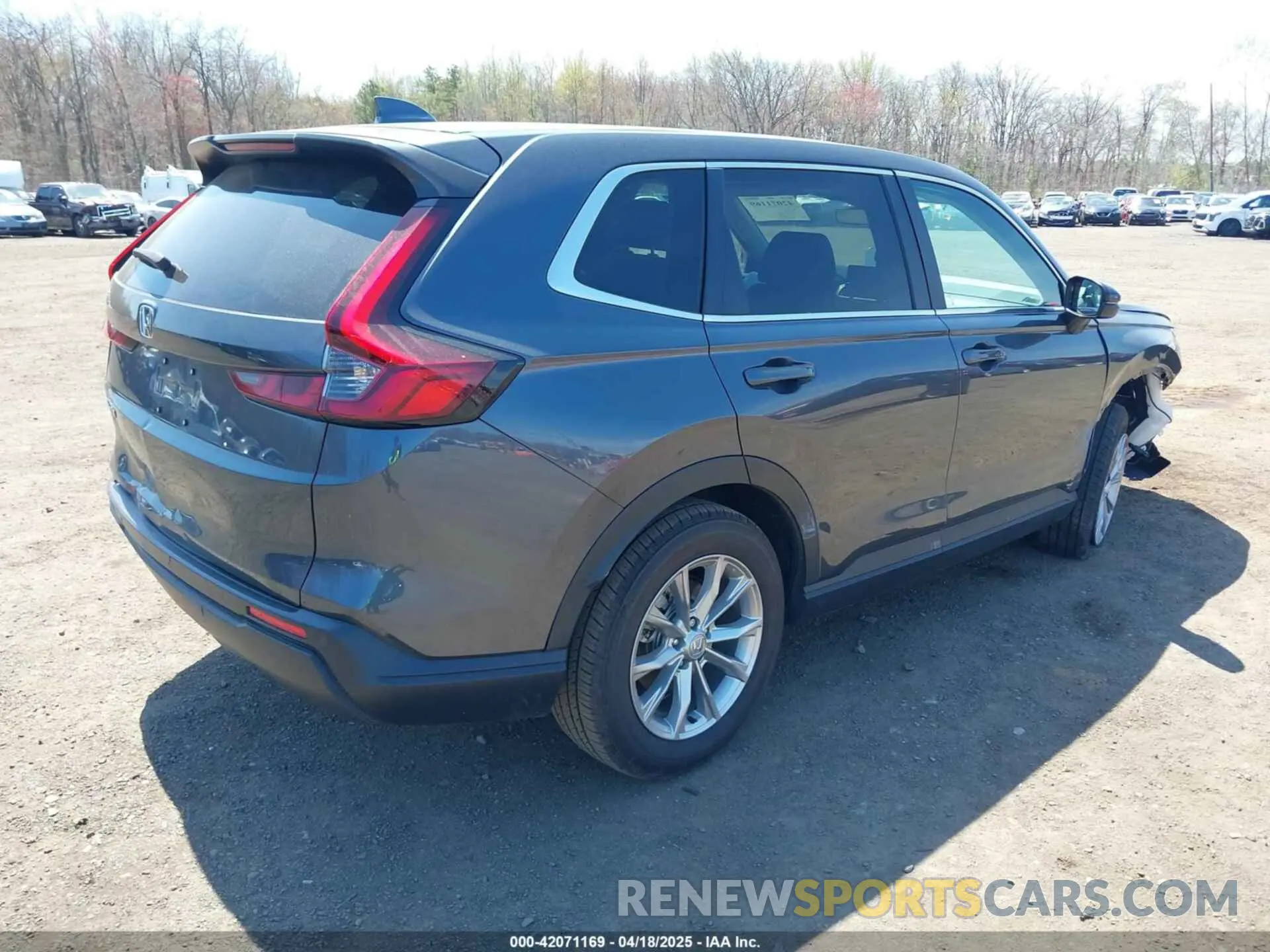 4 Photograph of a damaged car 2HKRS4H77SH413517 HONDA CR-V 2025