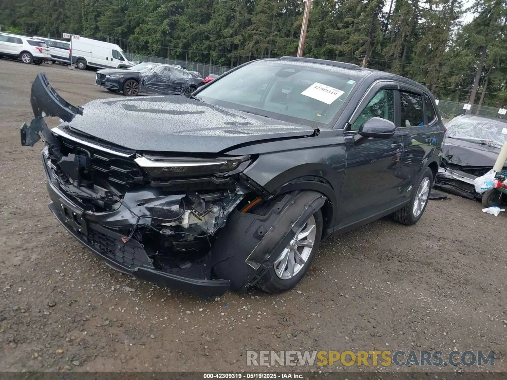 2 Photograph of a damaged car 2HKRS4H77SH463396 HONDA CR-V 2025