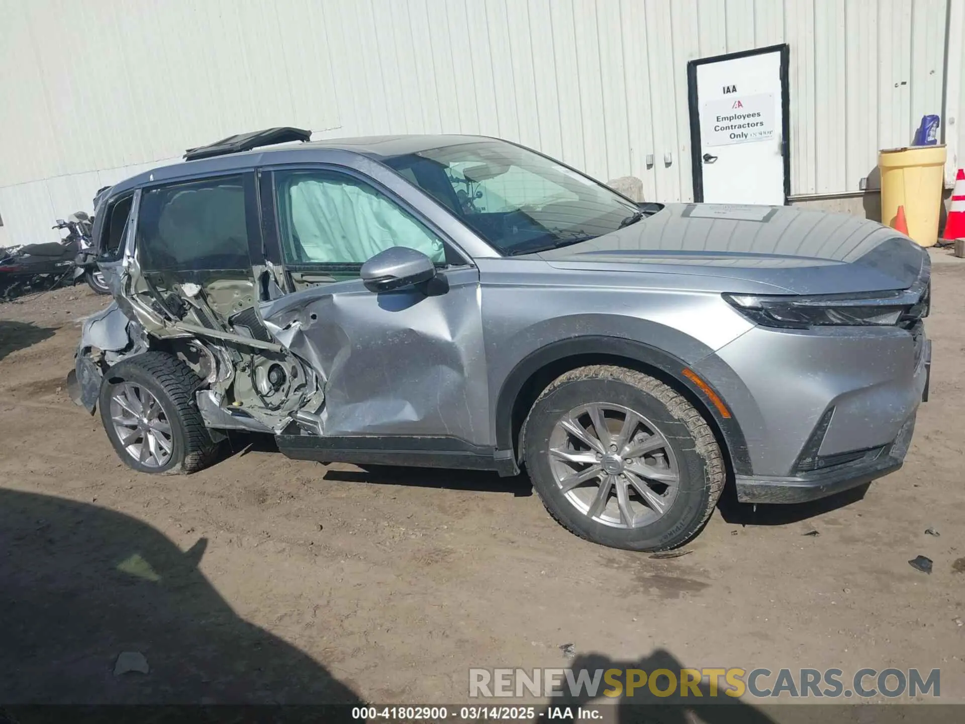 13 Photograph of a damaged car 2HKRS4H78SH403496 HONDA CR-V 2025