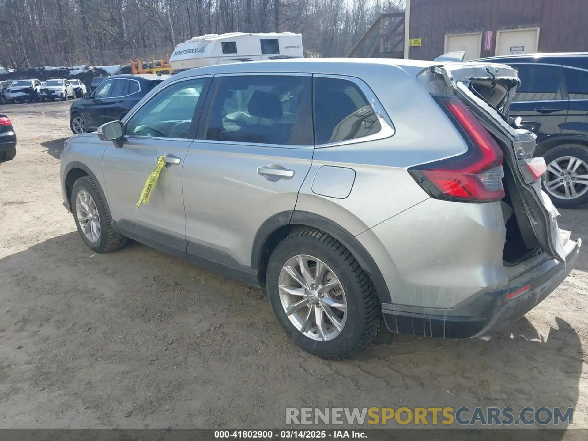 3 Photograph of a damaged car 2HKRS4H78SH403496 HONDA CR-V 2025