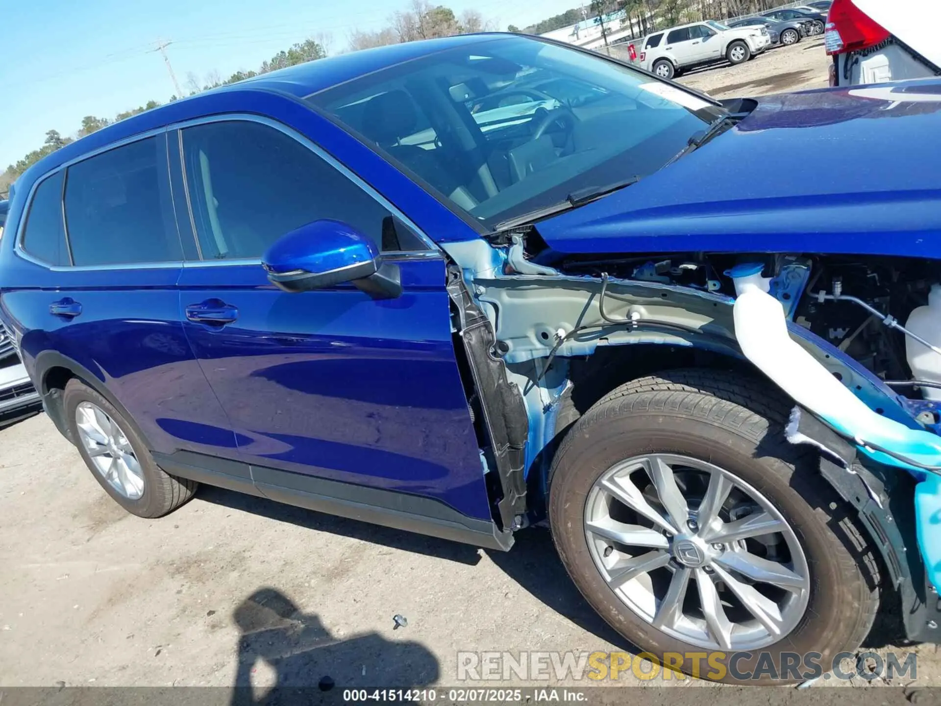 14 Photograph of a damaged car 2HKRS4H78SH426213 HONDA CR-V 2025
