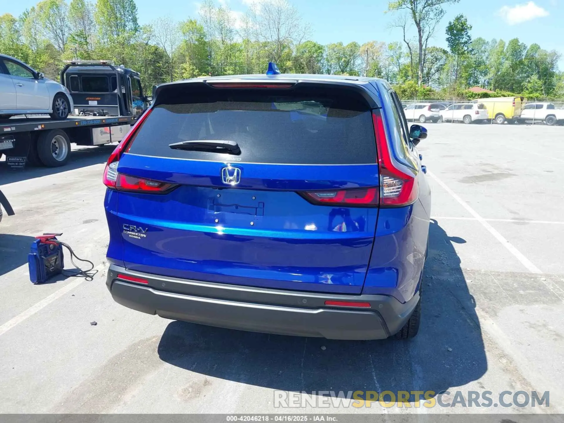 16 Photograph of a damaged car 2HKRS4H78SH444050 HONDA CR-V 2025
