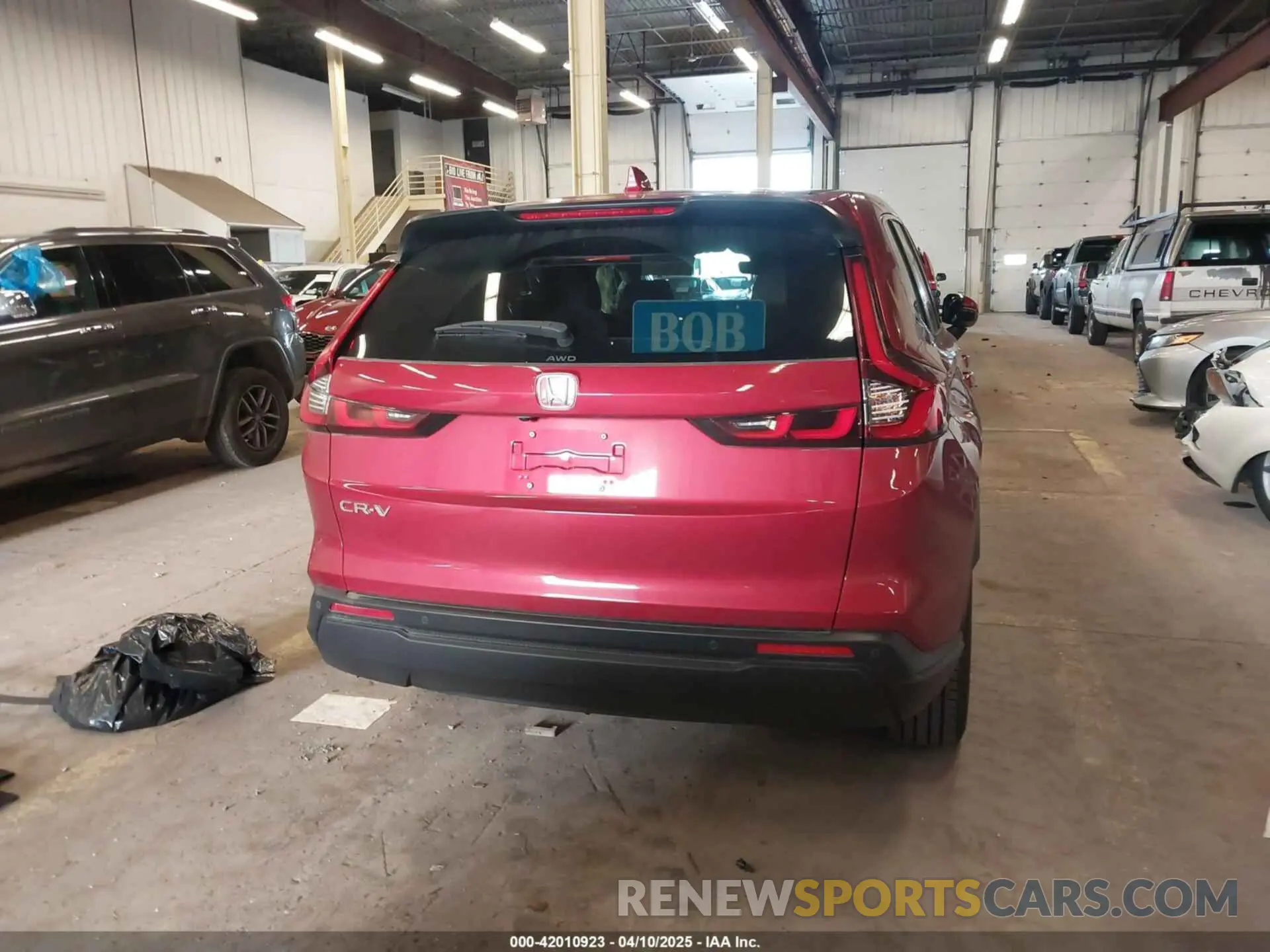 17 Photograph of a damaged car 2HKRS4H79SH424910 HONDA CR-V 2025