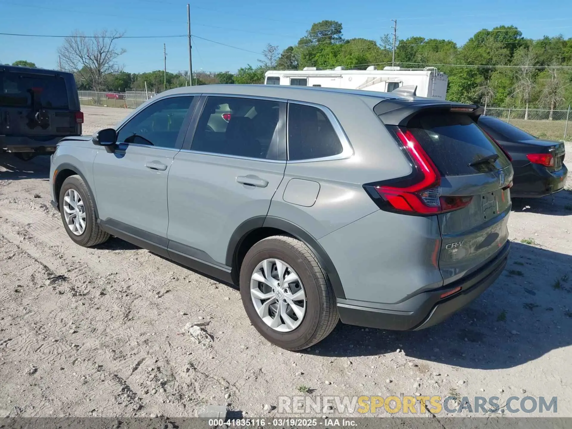3 Photograph of a damaged car 5J6RS3H2XSL006506 HONDA CR-V 2025