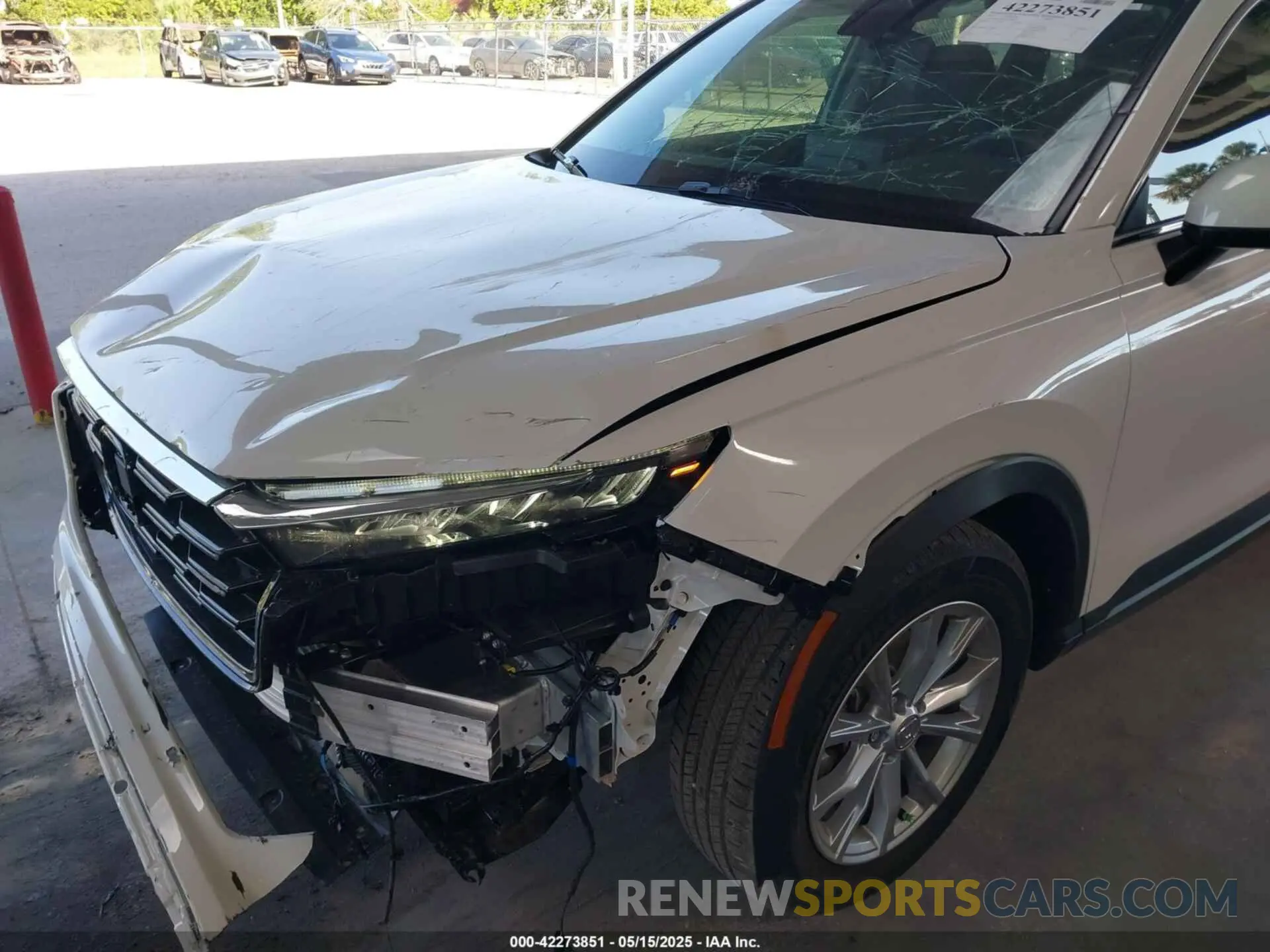 6 Photograph of a damaged car 5J6RS3H48SL007428 HONDA CR-V 2025