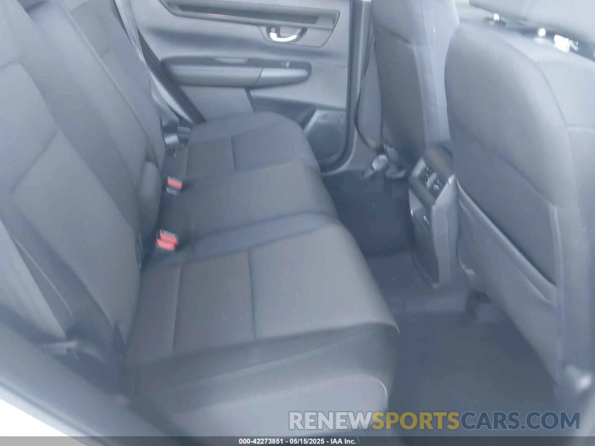 8 Photograph of a damaged car 5J6RS3H48SL007428 HONDA CR-V 2025