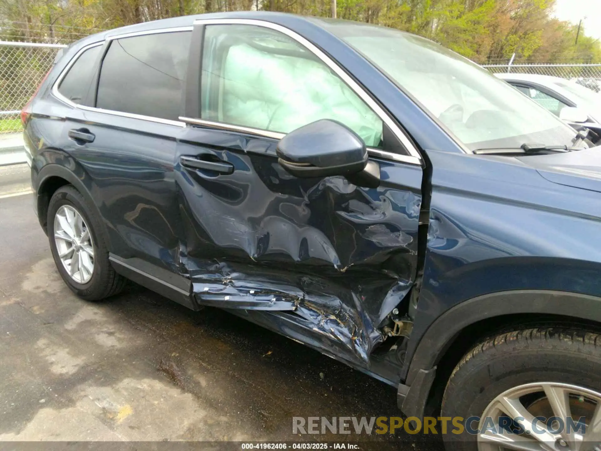 6 Photograph of a damaged car 5J6RS3H79SL005584 HONDA CR-V 2025