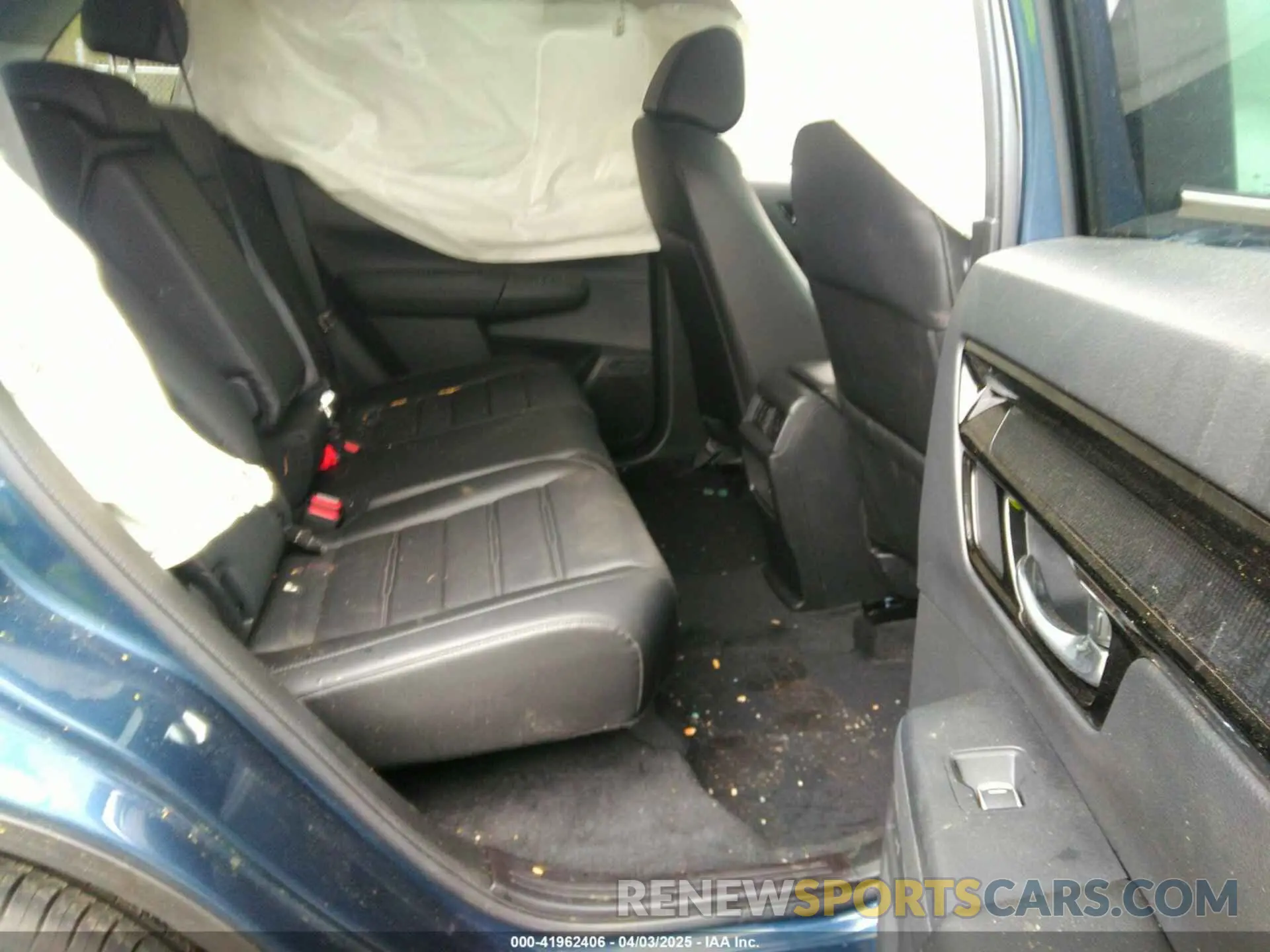 8 Photograph of a damaged car 5J6RS3H79SL005584 HONDA CR-V 2025