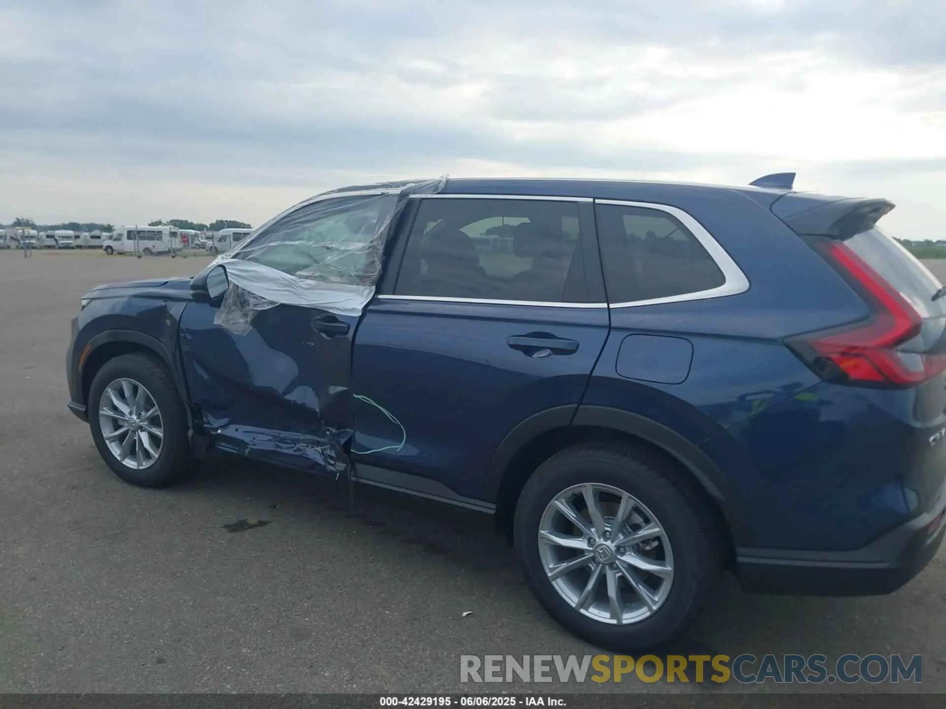 15 Photograph of a damaged car 5J6RS4H73SL019650 HONDA CR-V 2025