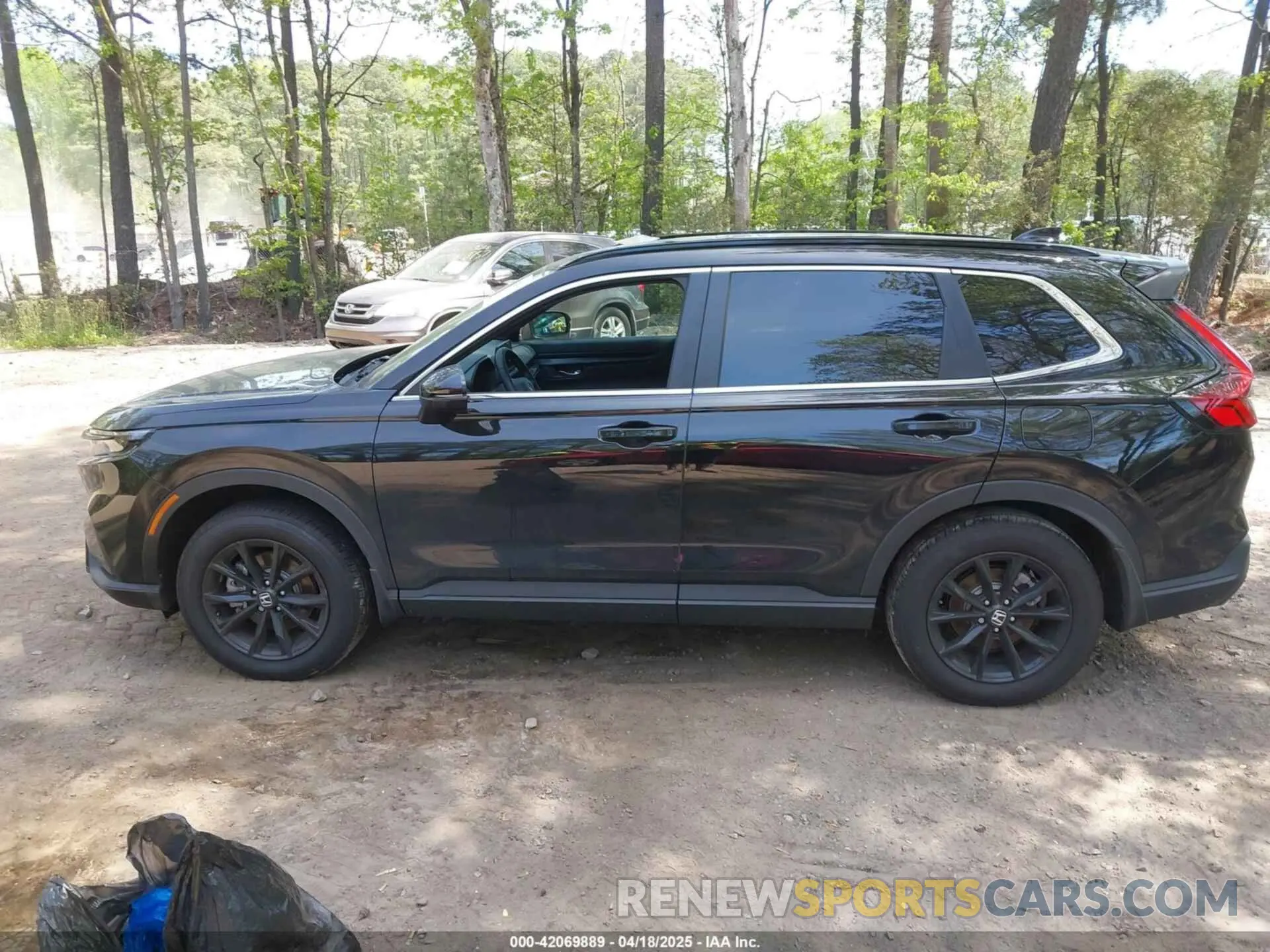 13 Photograph of a damaged car 5J6RS6H56SL014064 HONDA CR-V 2025