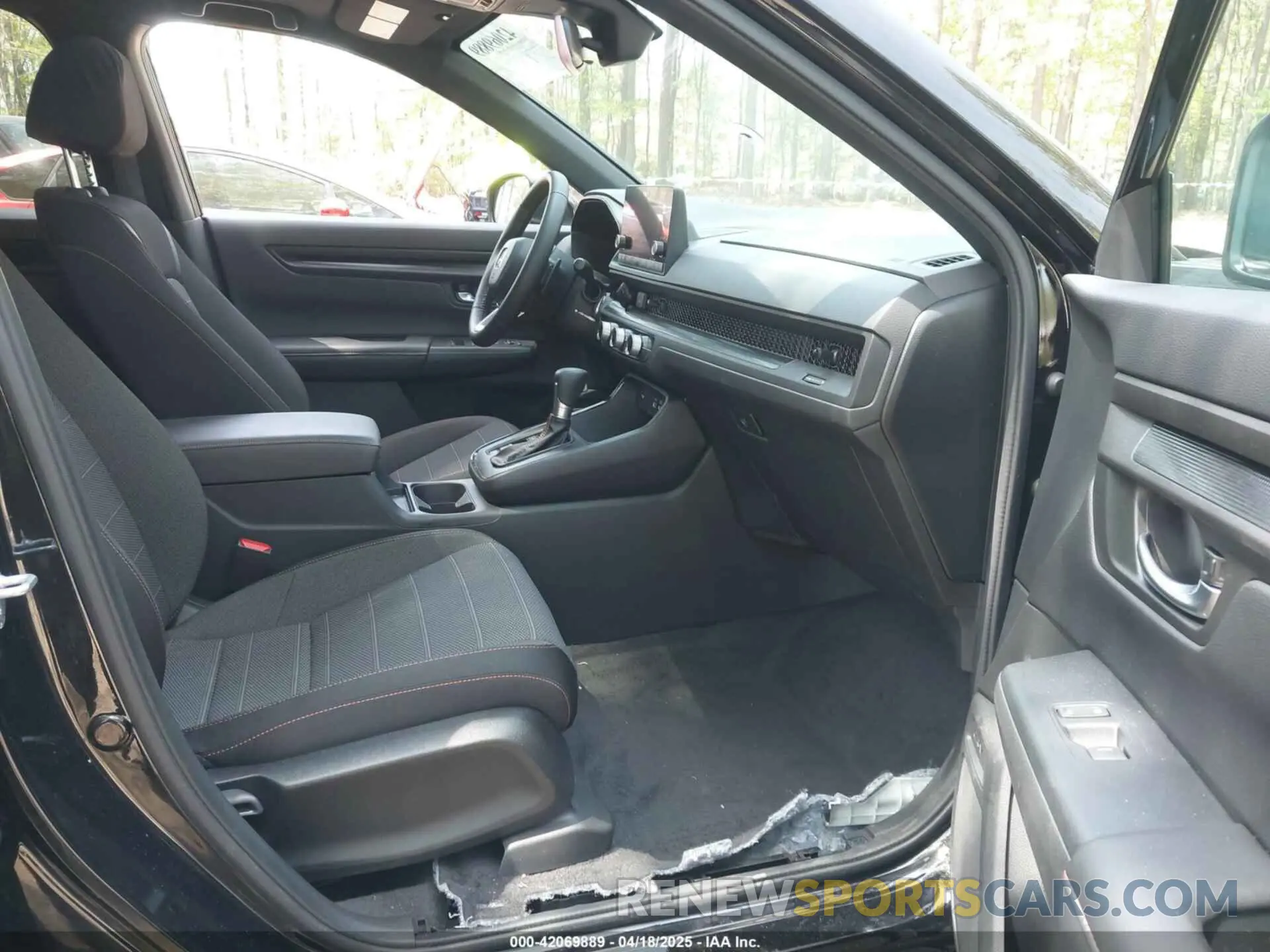 5 Photograph of a damaged car 5J6RS6H56SL014064 HONDA CR-V 2025