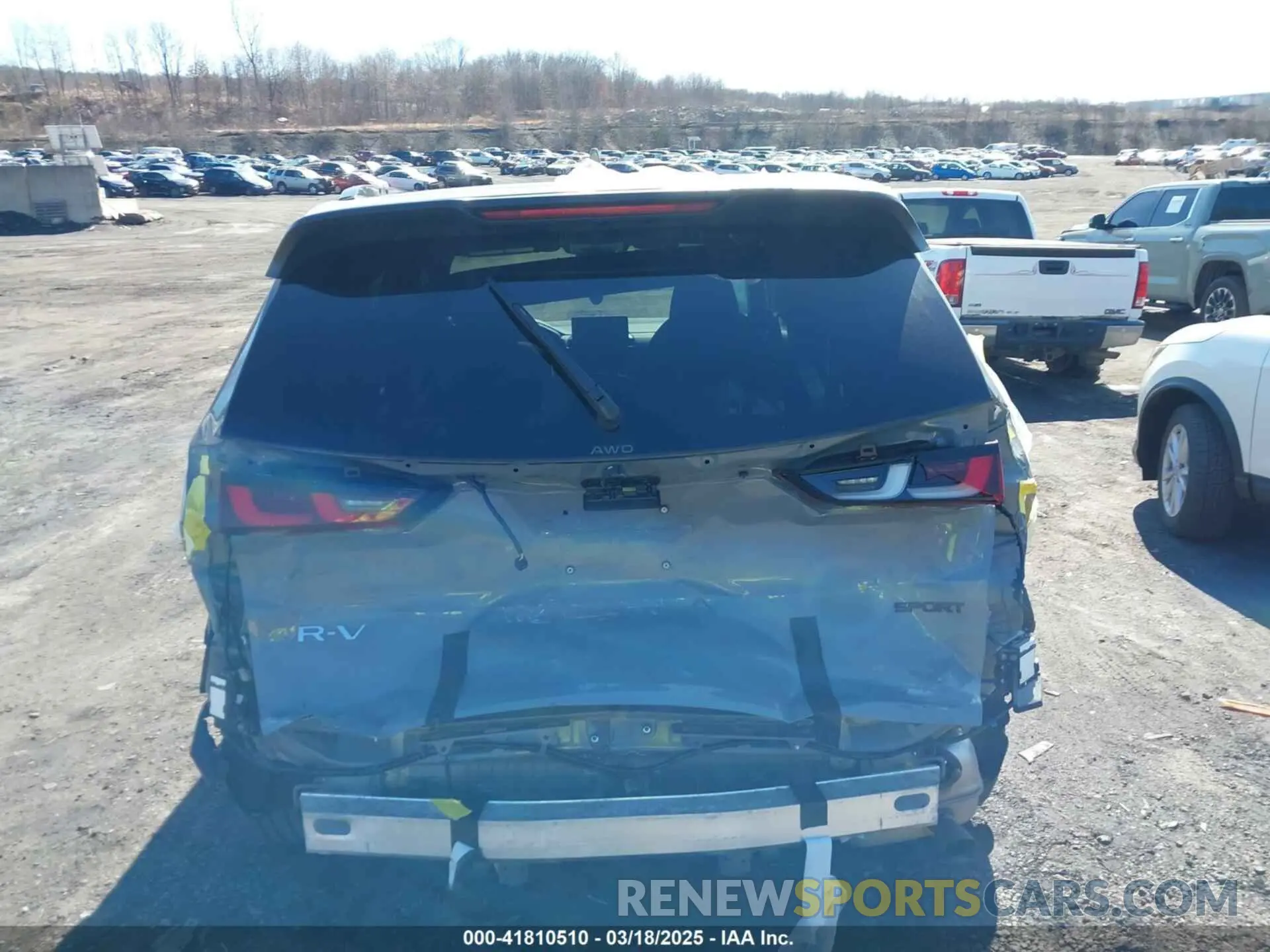17 Photograph of a damaged car 5J6RS6H57SL027910 HONDA CR-V 2025
