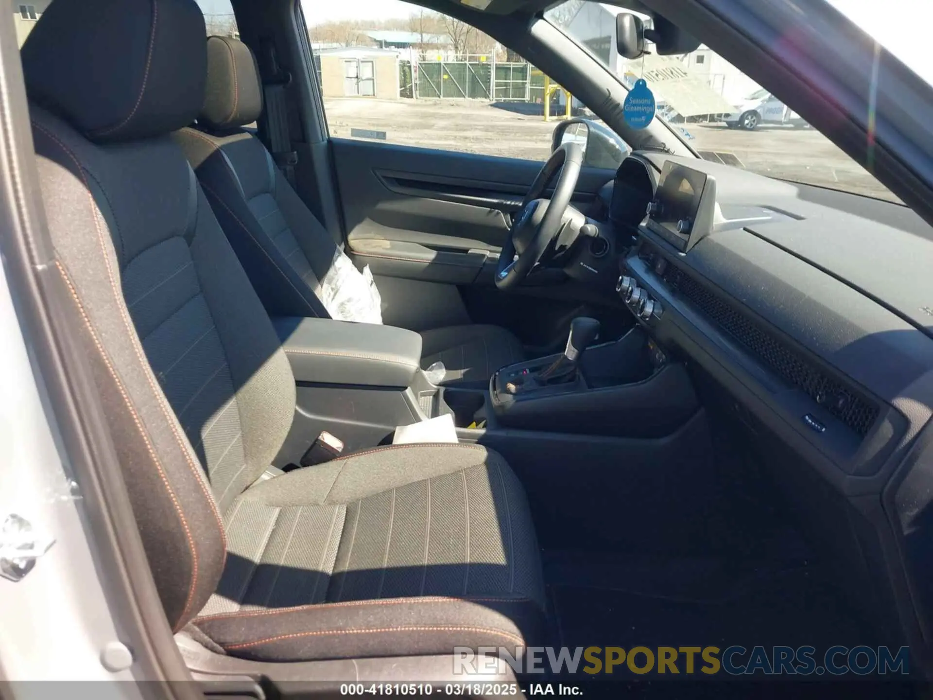 5 Photograph of a damaged car 5J6RS6H57SL027910 HONDA CR-V 2025